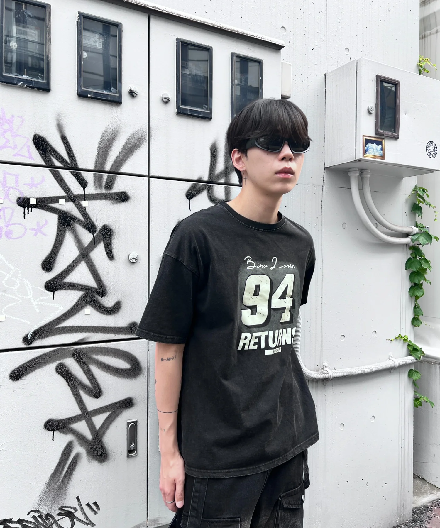 ナンバーロゴピグメントTシャツ - Image 5