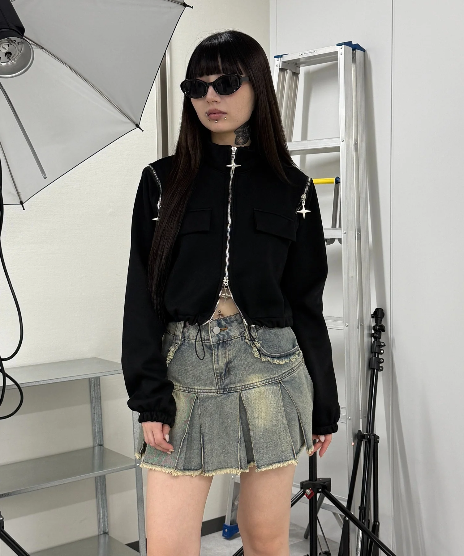 プリーツヘムフリンジデニムミニスカート - Image 13