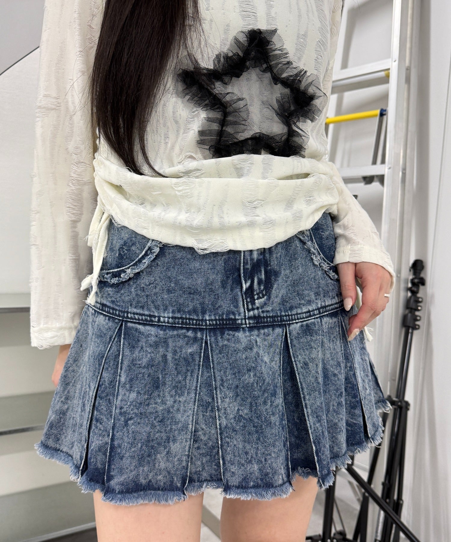 プリーツヘムフリンジデニムミニスカート - Image 14