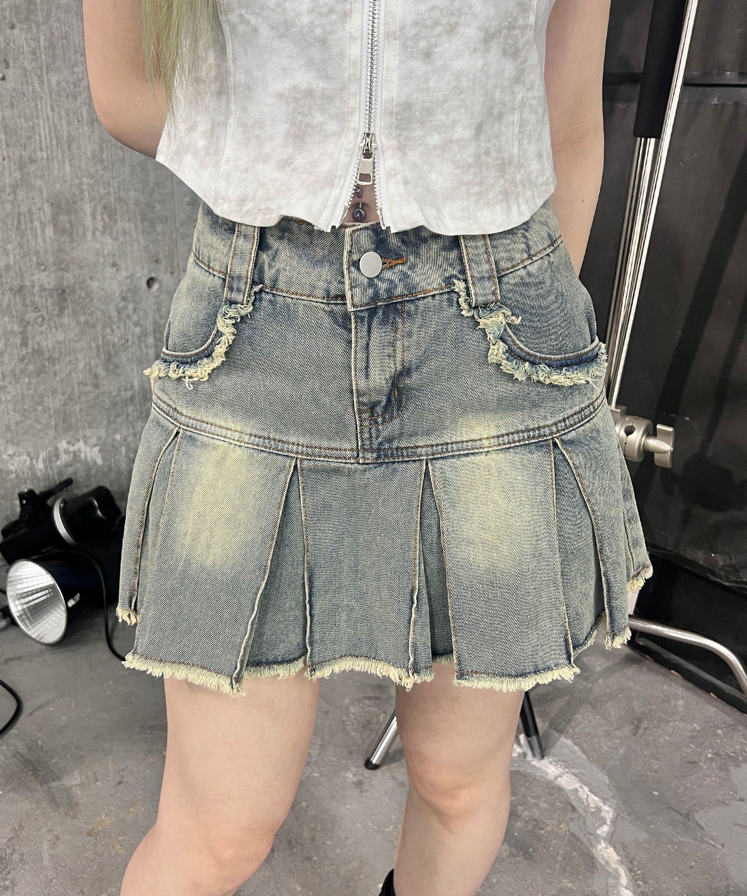 プリーツヘムフリンジデニムミニスカート - Image 9
