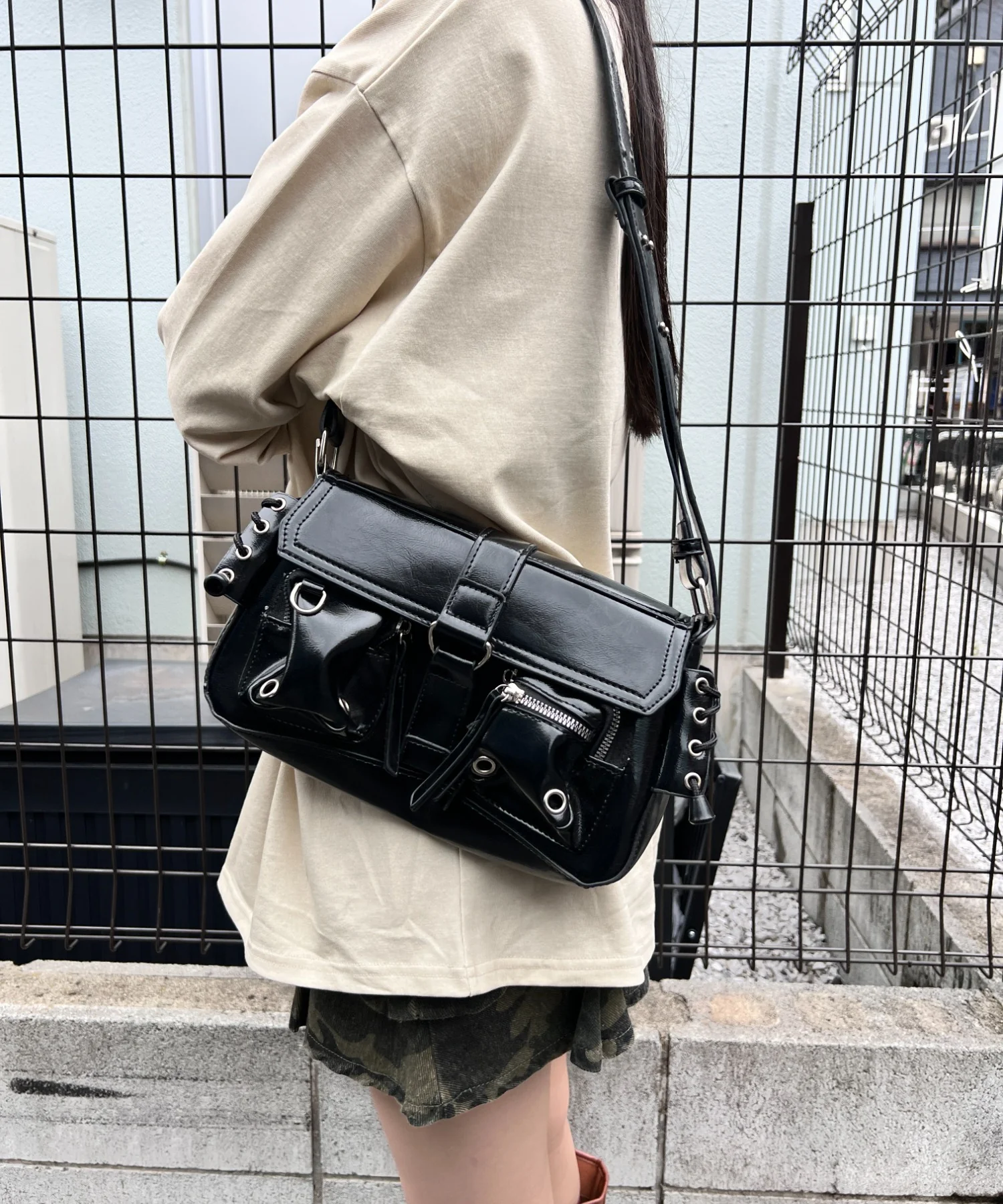 ダブルポケットショルダーバッグ - Image 2