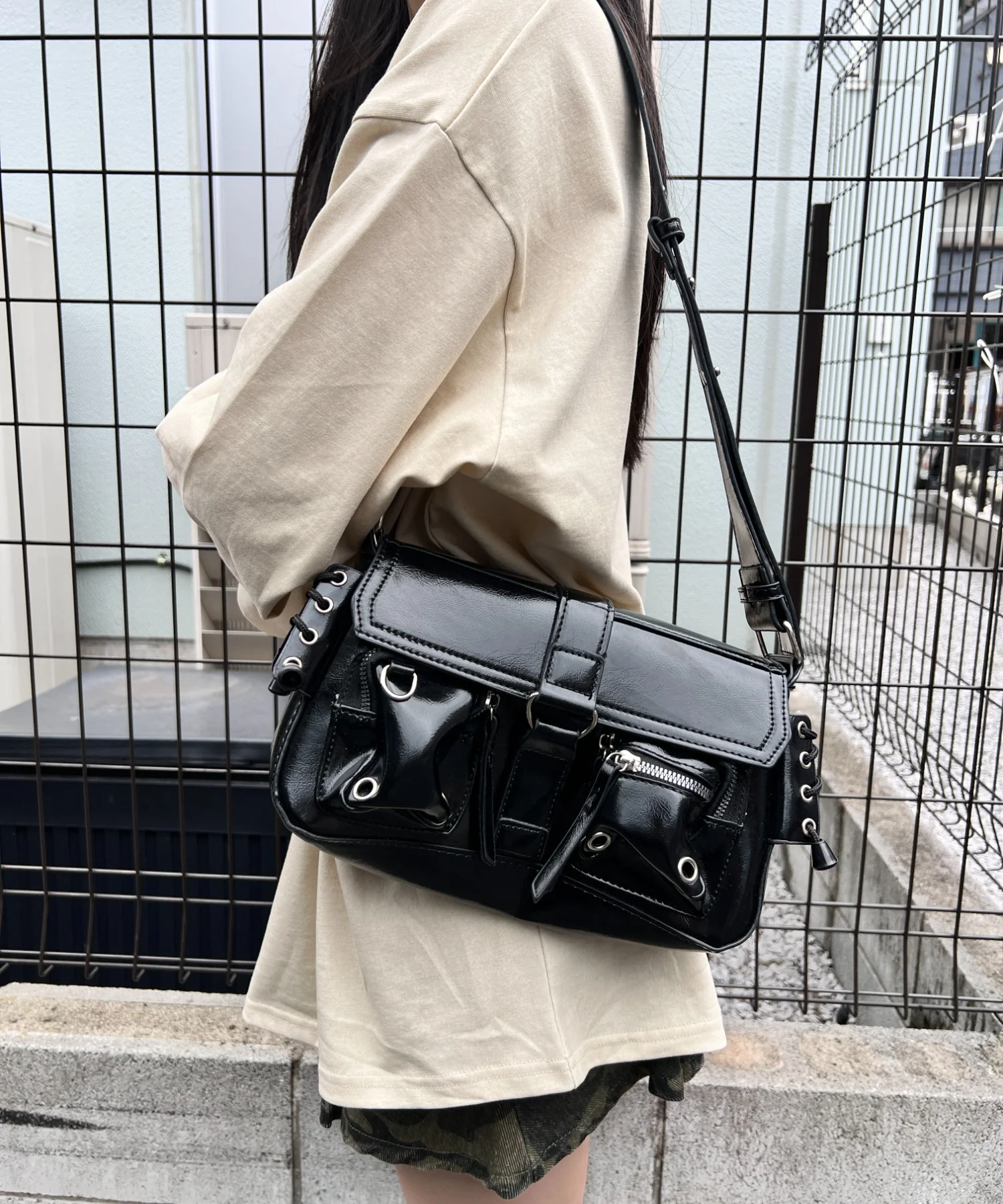 ダブルポケットショルダーバッグ - Image 3