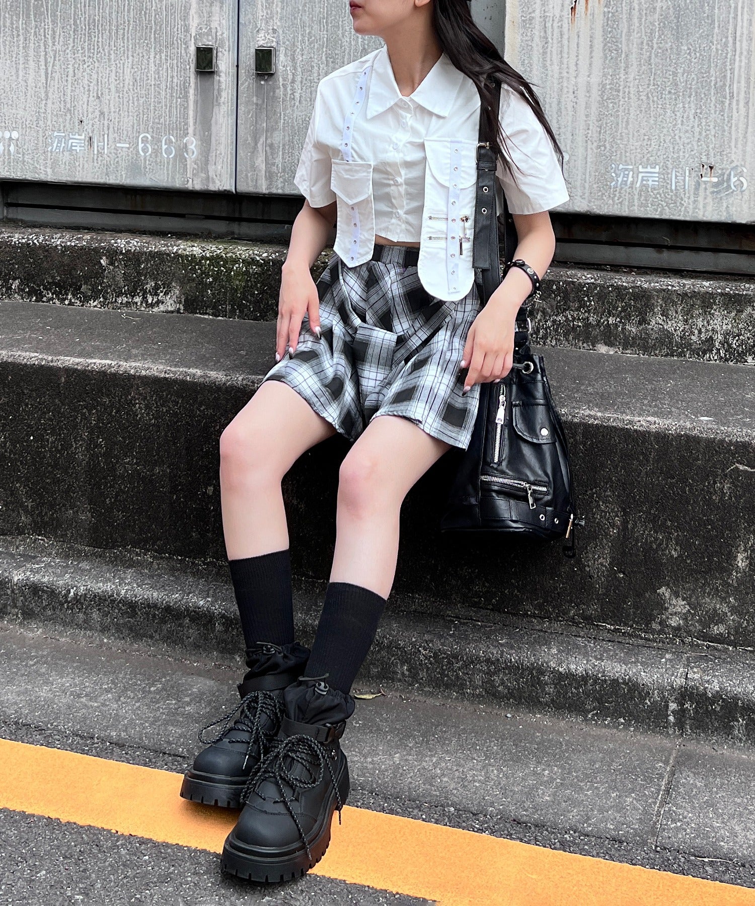 クロップドパンクショートスリーブシャツ - Image 3