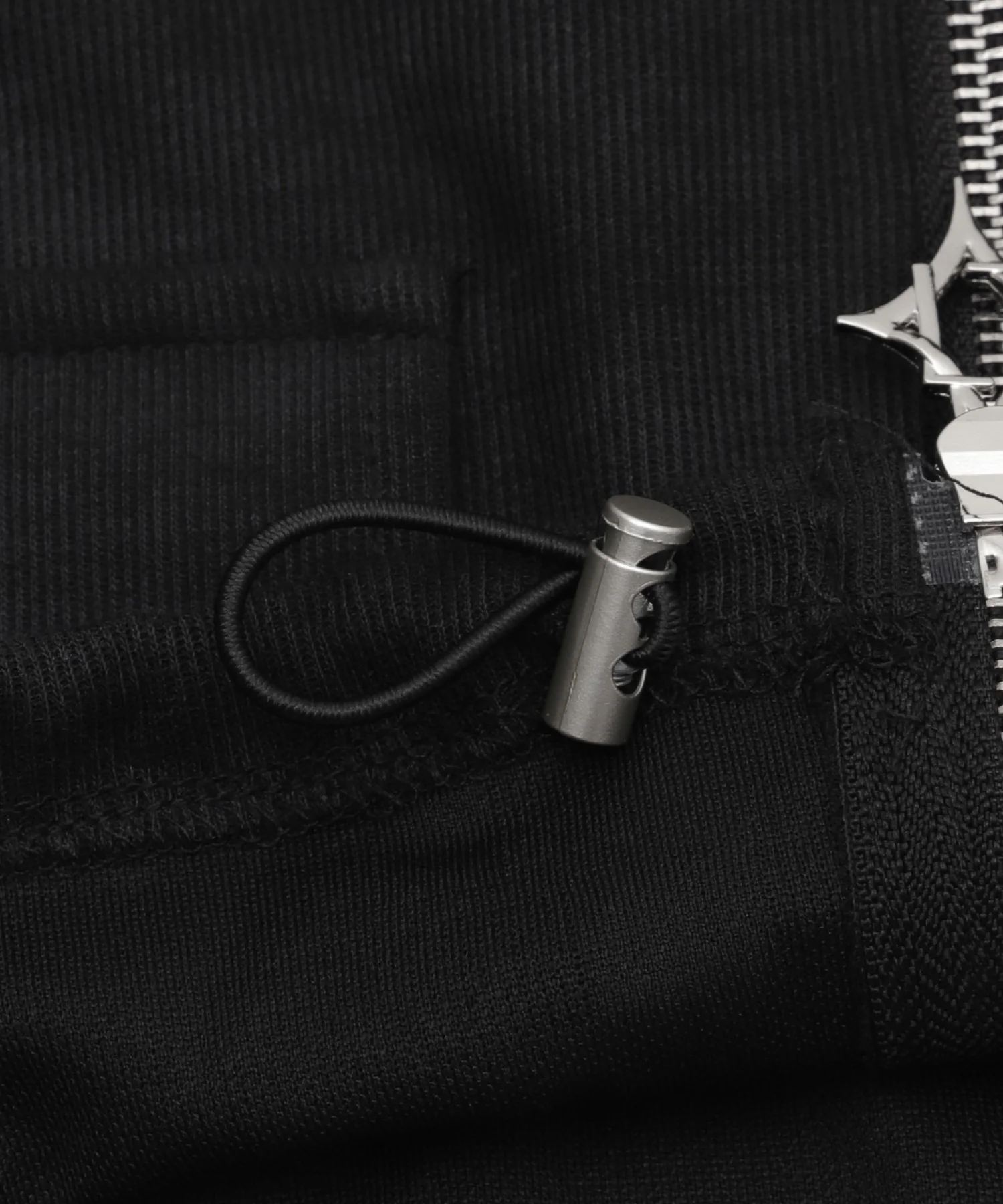 クロップドショルダーZIPトップ - Image 17