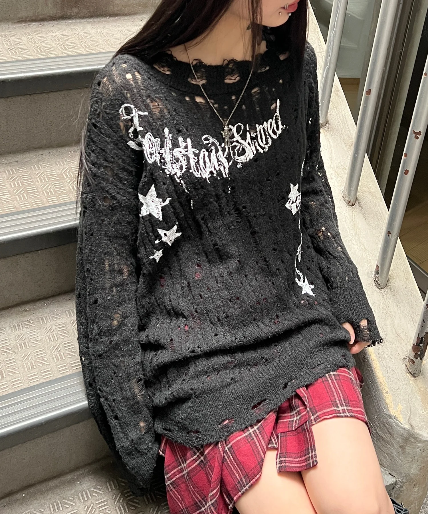 ダメージゴシックプリントニット - Image 2