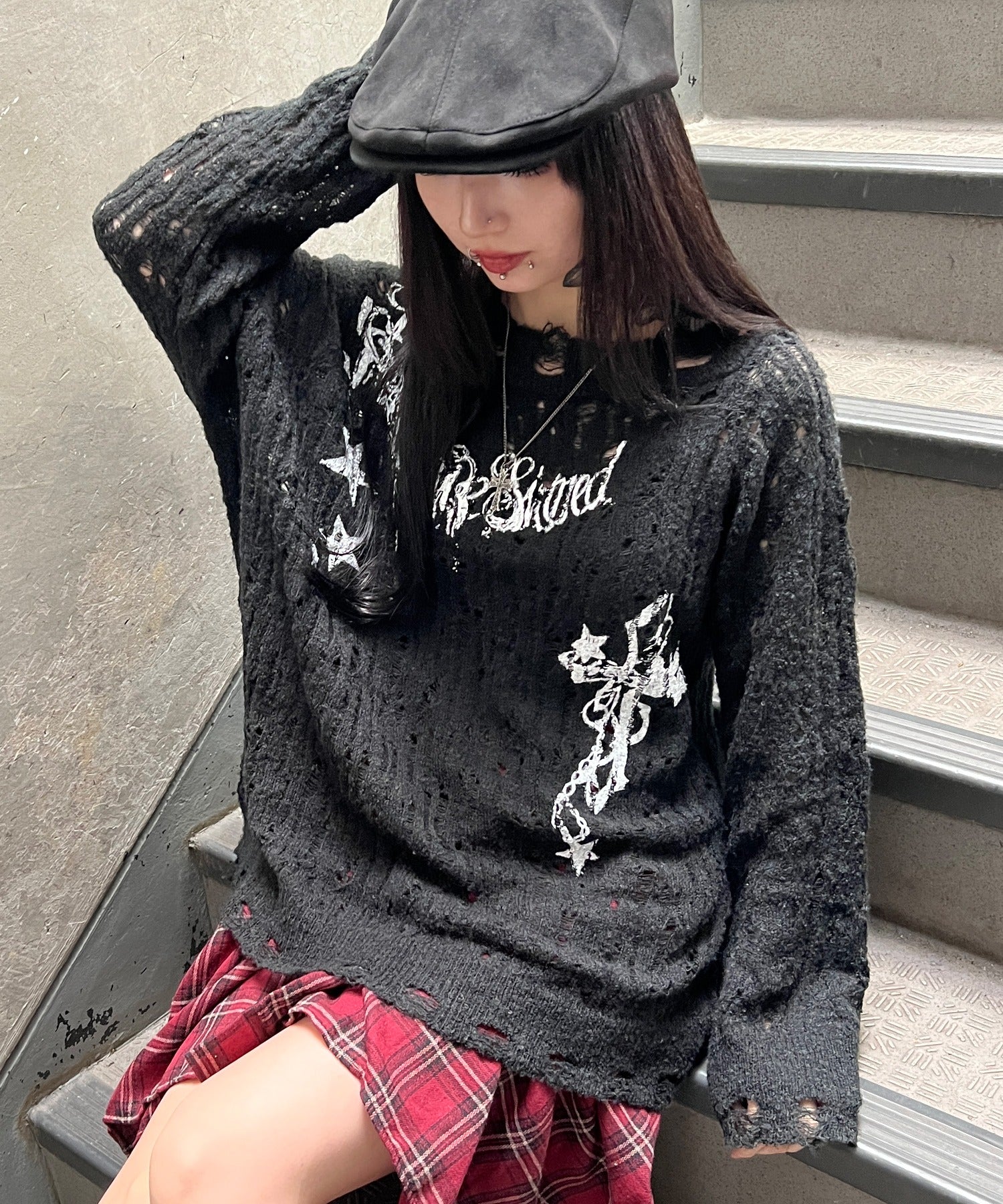 ダメージゴシックプリントニット - Image 6