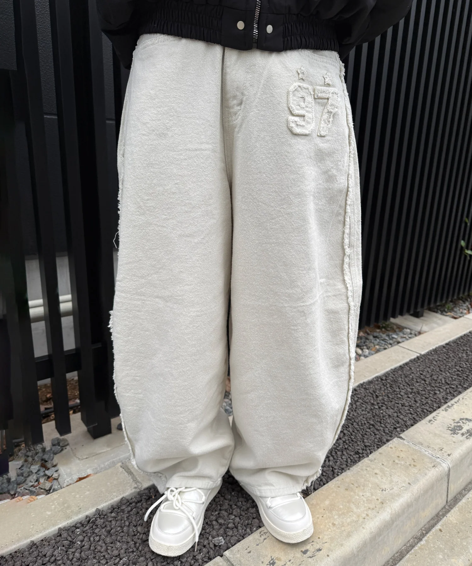 ナンバーパッチカーブワイドパンツ - Image 2