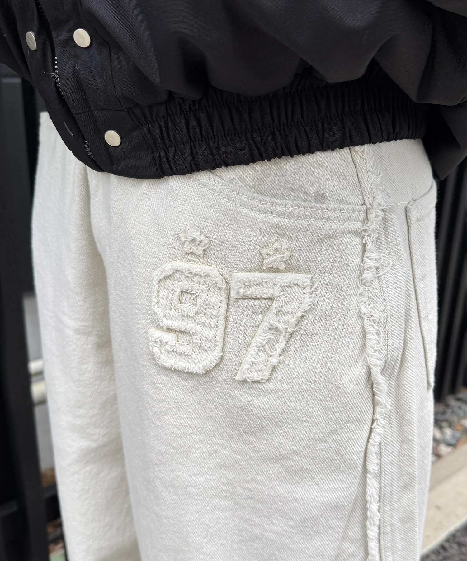 ナンバーパッチカーブワイドパンツ - Image 3
