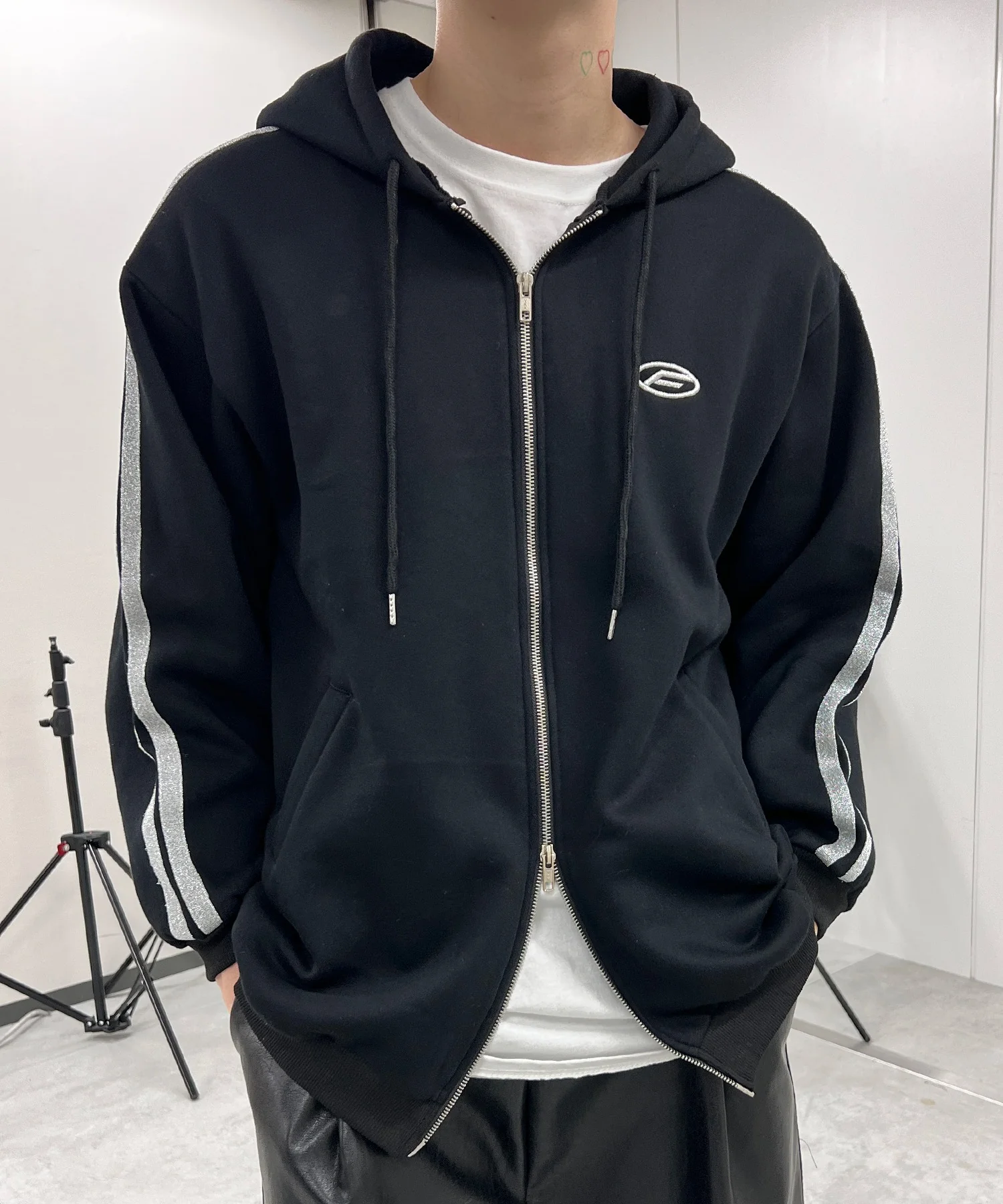 グリッターラインダブルZIPビッグパーカー - Image 10