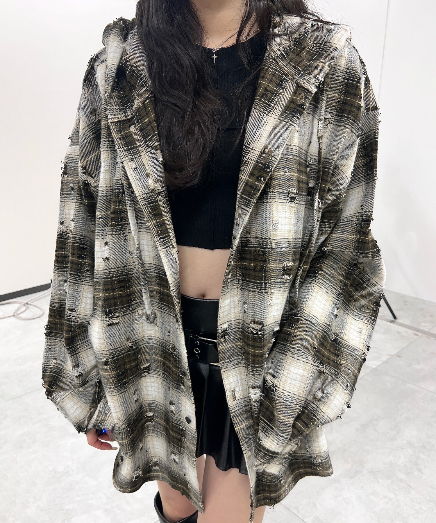 ダメージフードチェックシャツ - Image 2