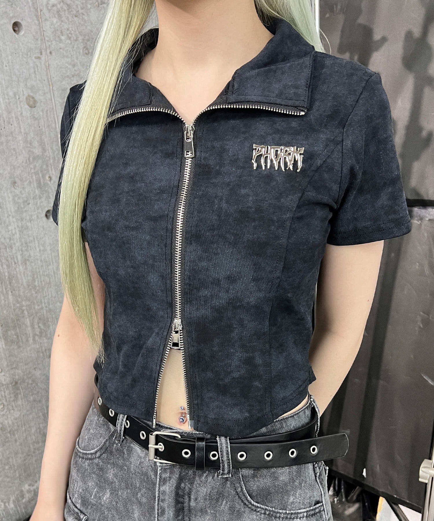 メタルバッジZIP UPトップ - Image 2
