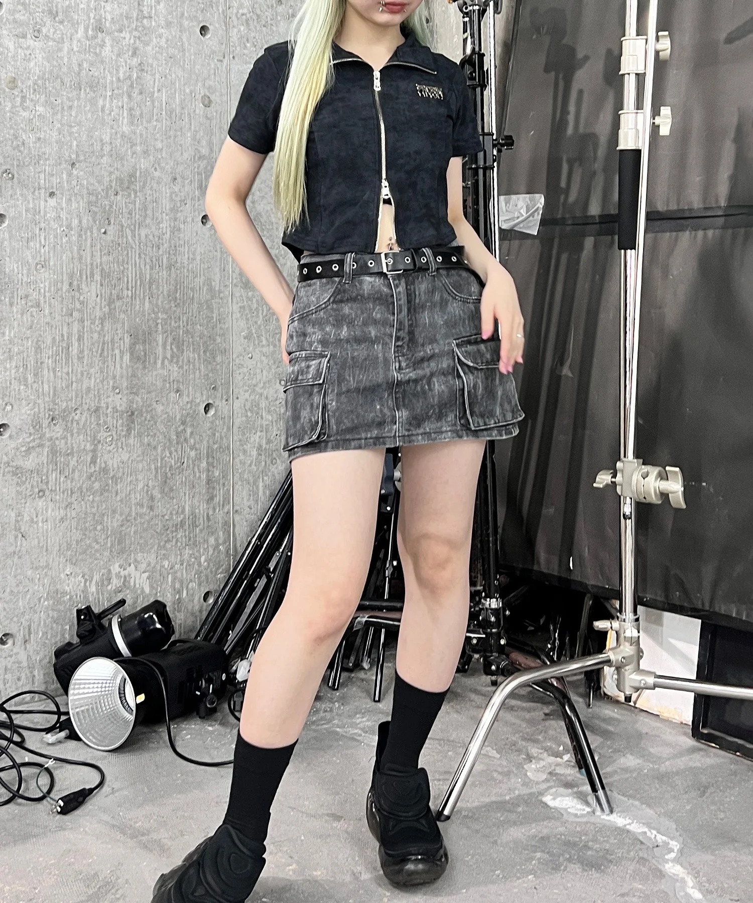 メタルバッジZIP UPトップ - Image 4