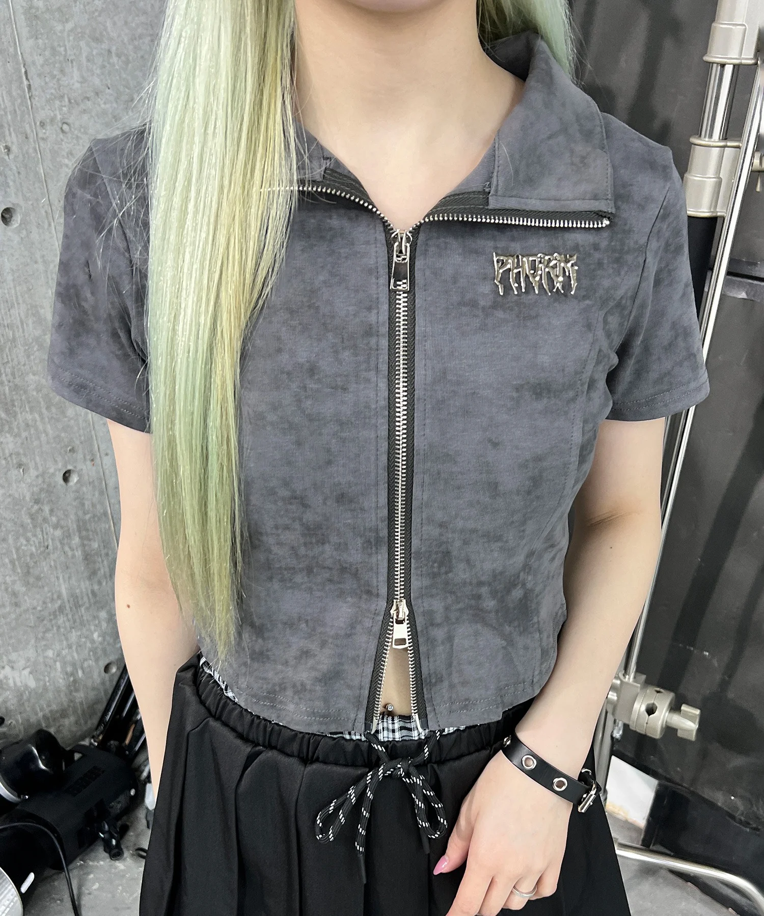 メタルバッジZIP UPトップ - Image 6