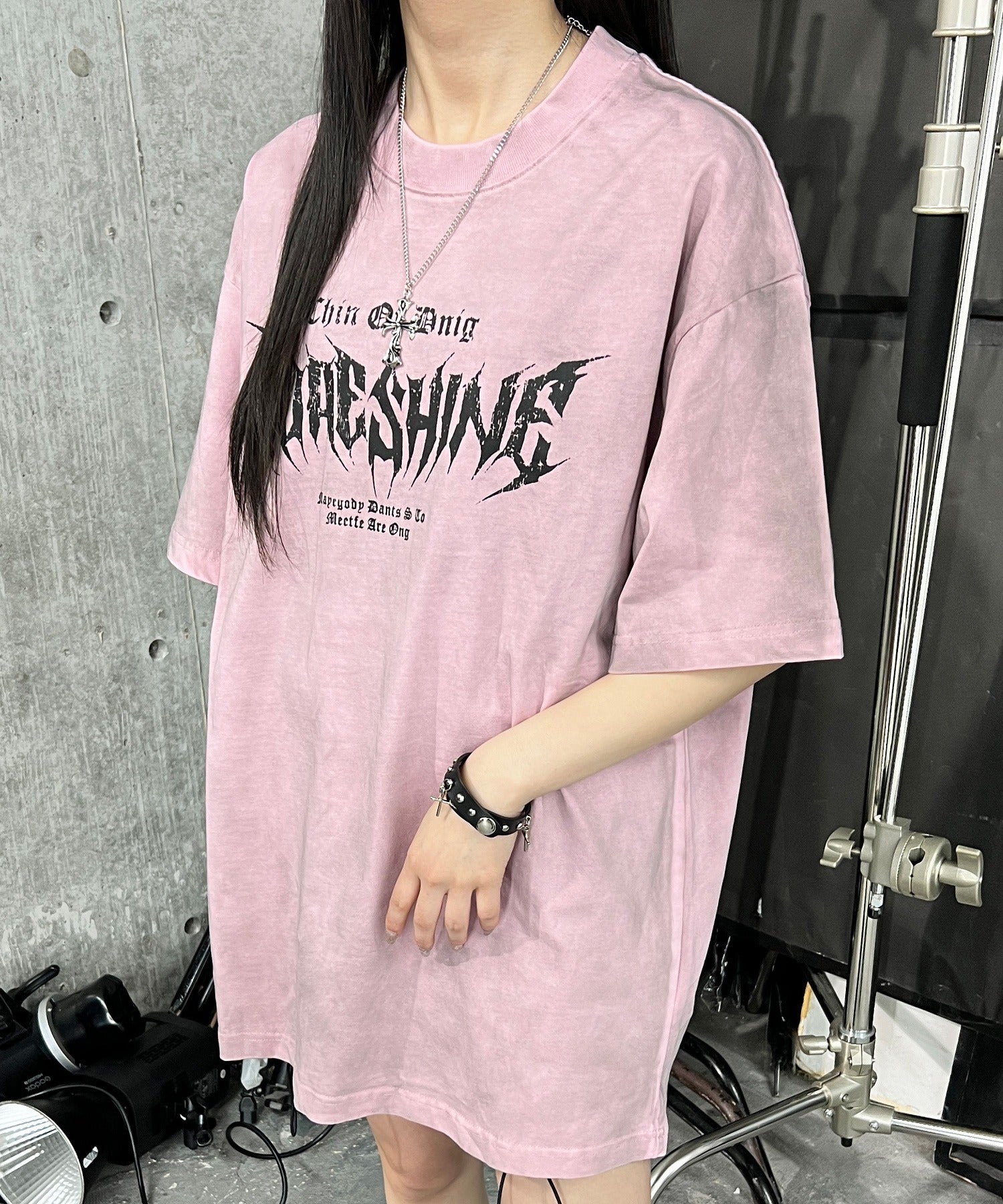 ダーティ加工メタルロゴビッグT - Image 3