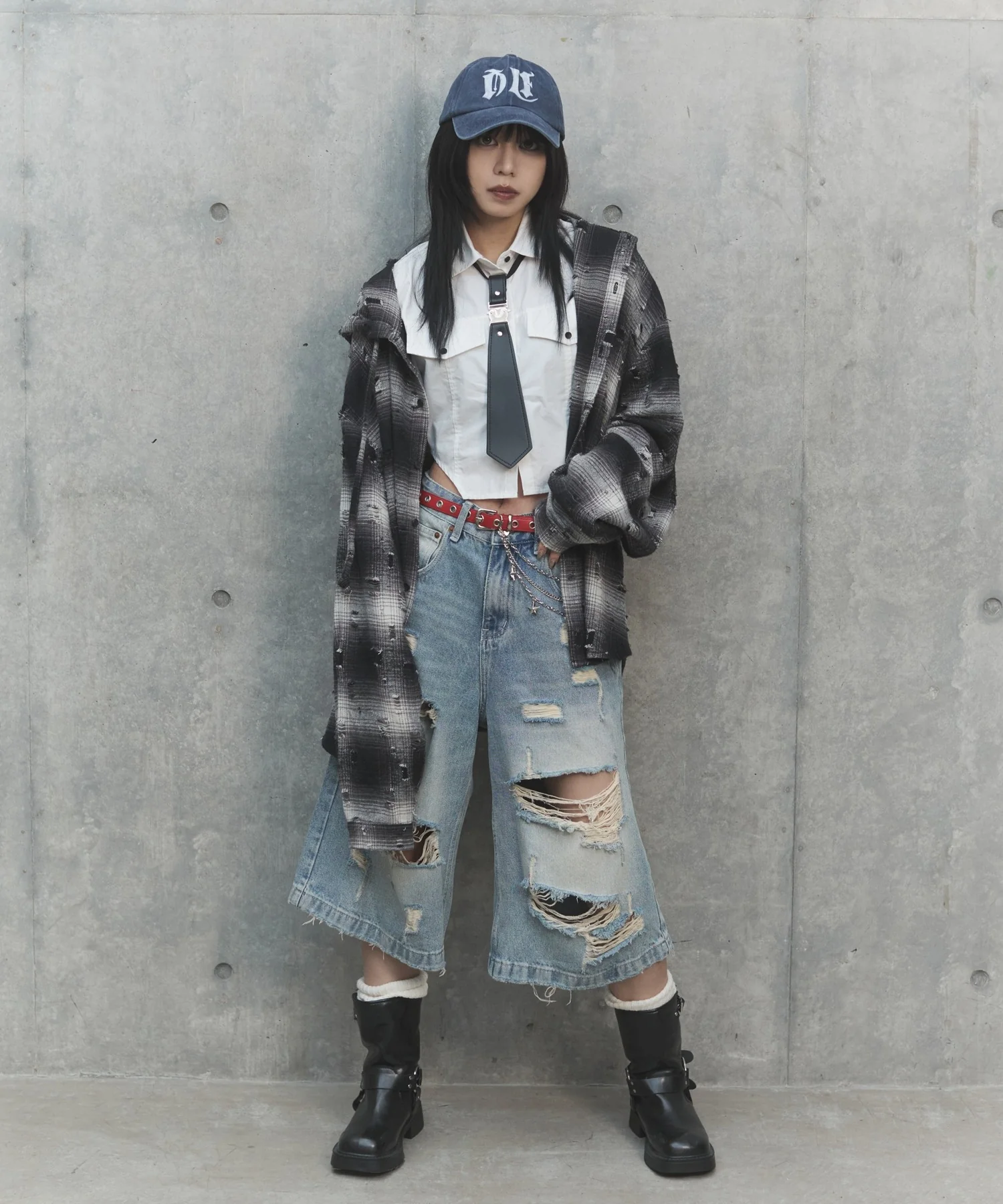 ダメージデニムハーフパンツ - Image 5