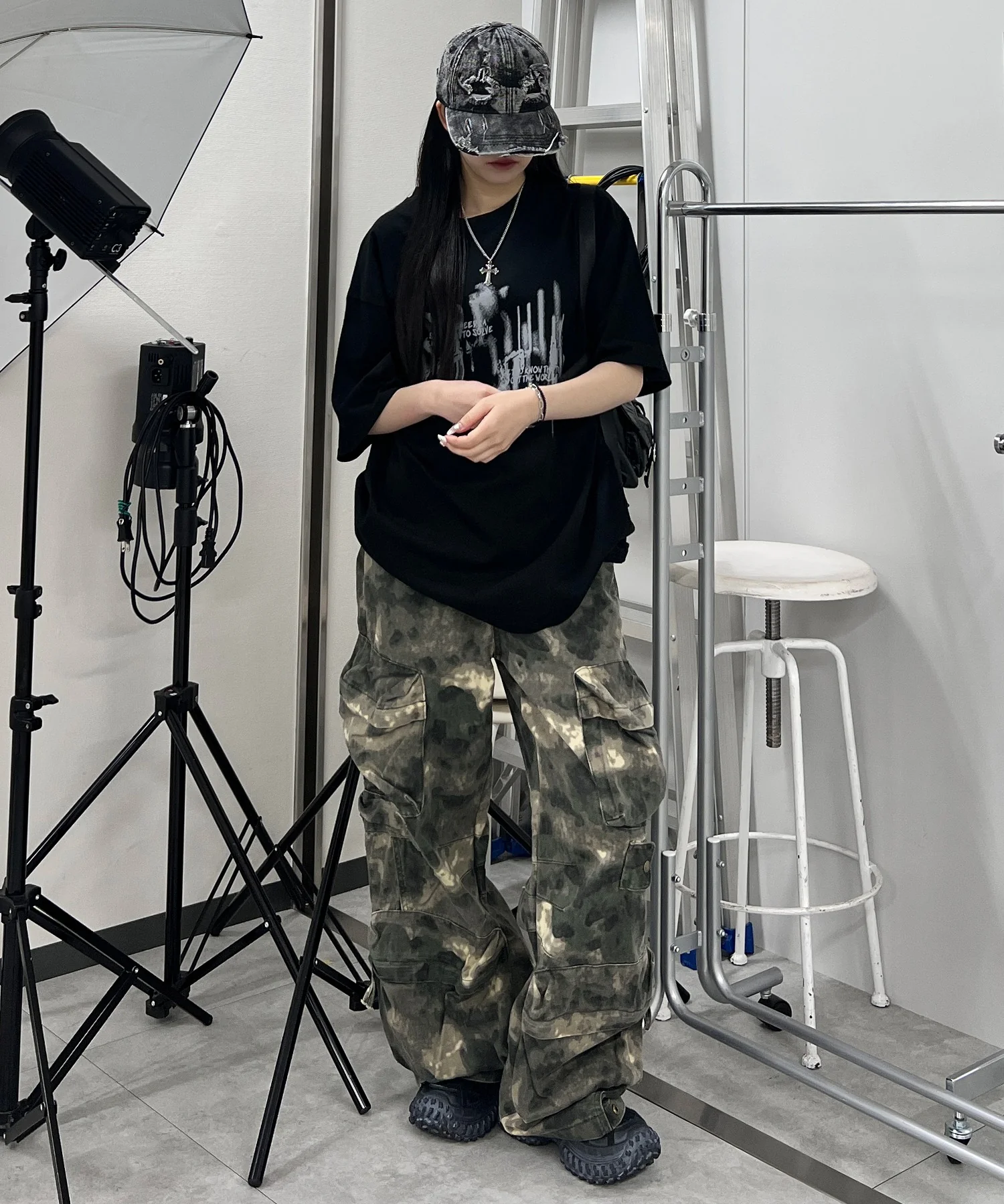 カモフラユーティリティカーゴパンツ - Image 9