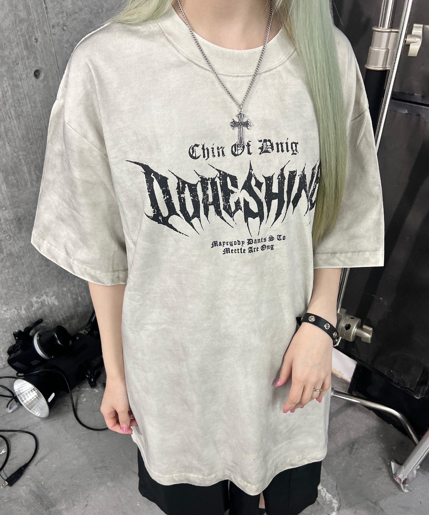 ダーティ加工メタルロゴビッグT - Image 2