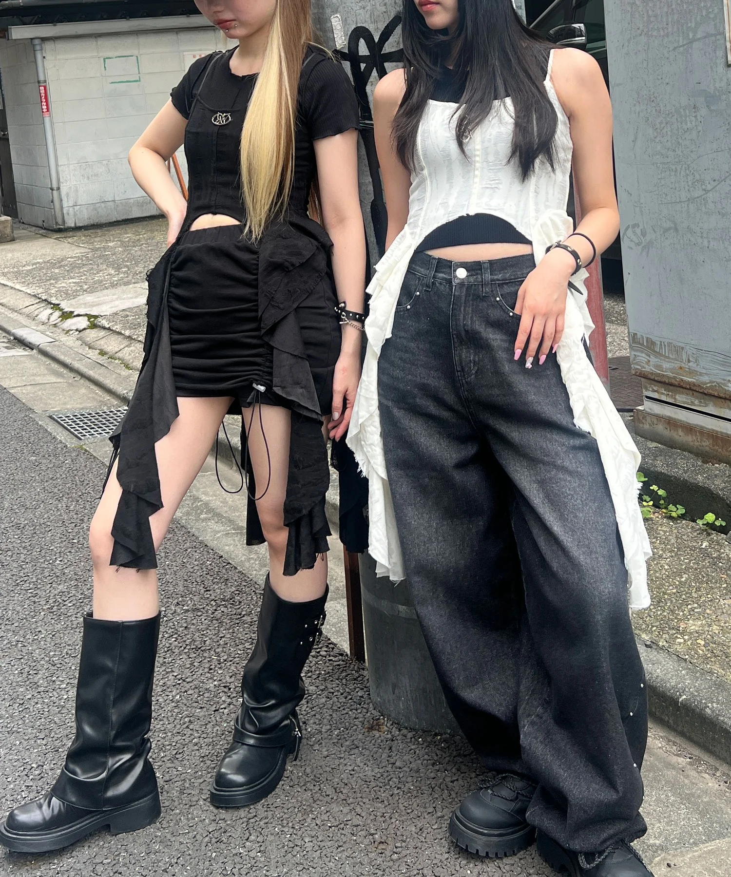 メタルバッジサイドフリルキャミ - Image 3
