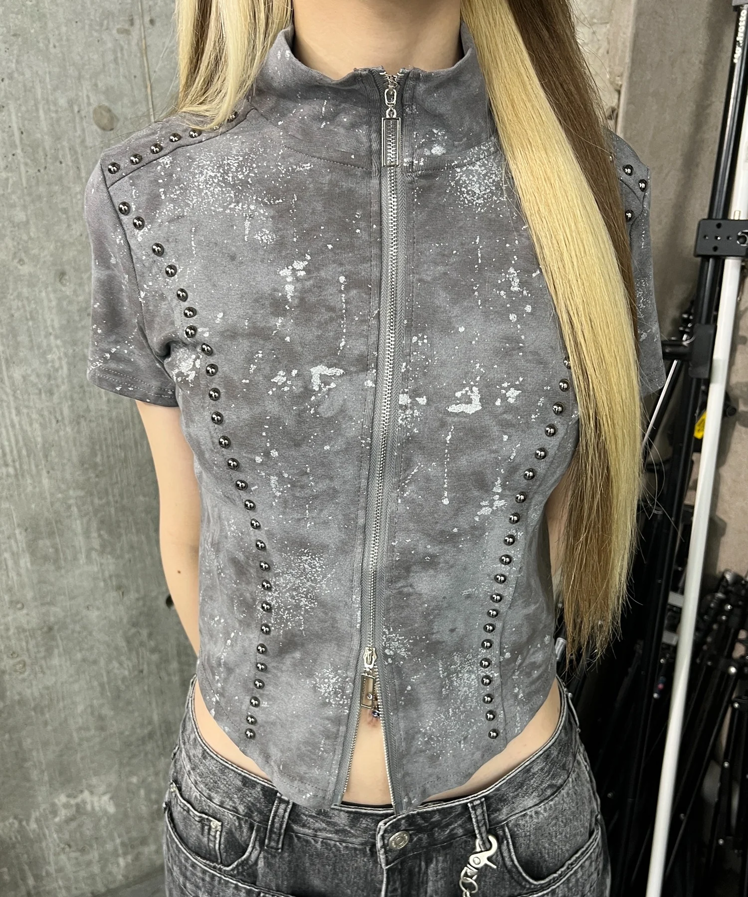 ヴィンテージライクスタッズZIPトップ - Image 3