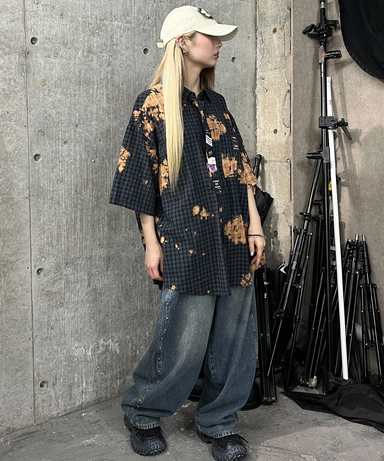 タイ付ブリーチチェックシャツ - Image 10