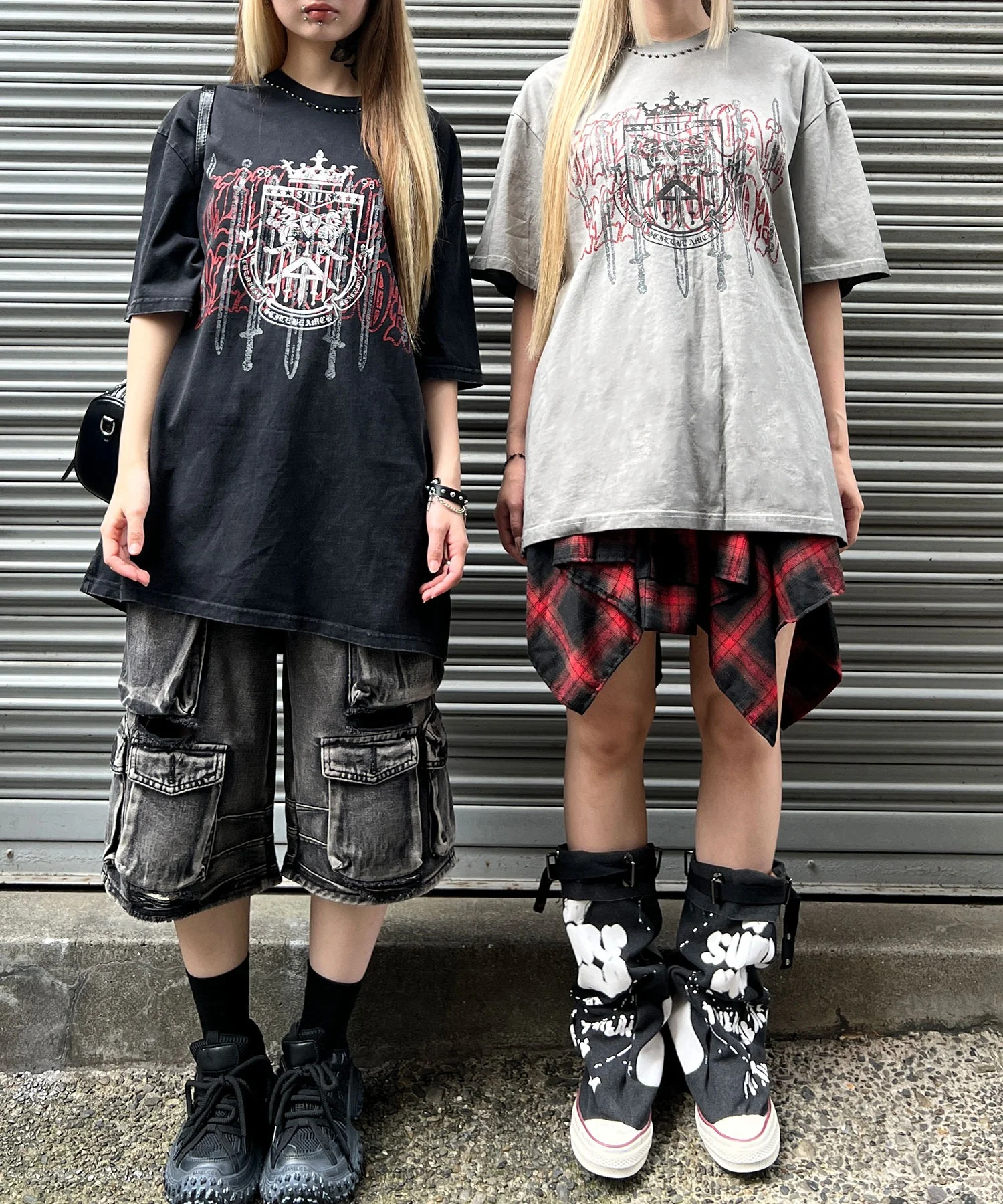 ネックラインスタッズエンブレムT - Image 5