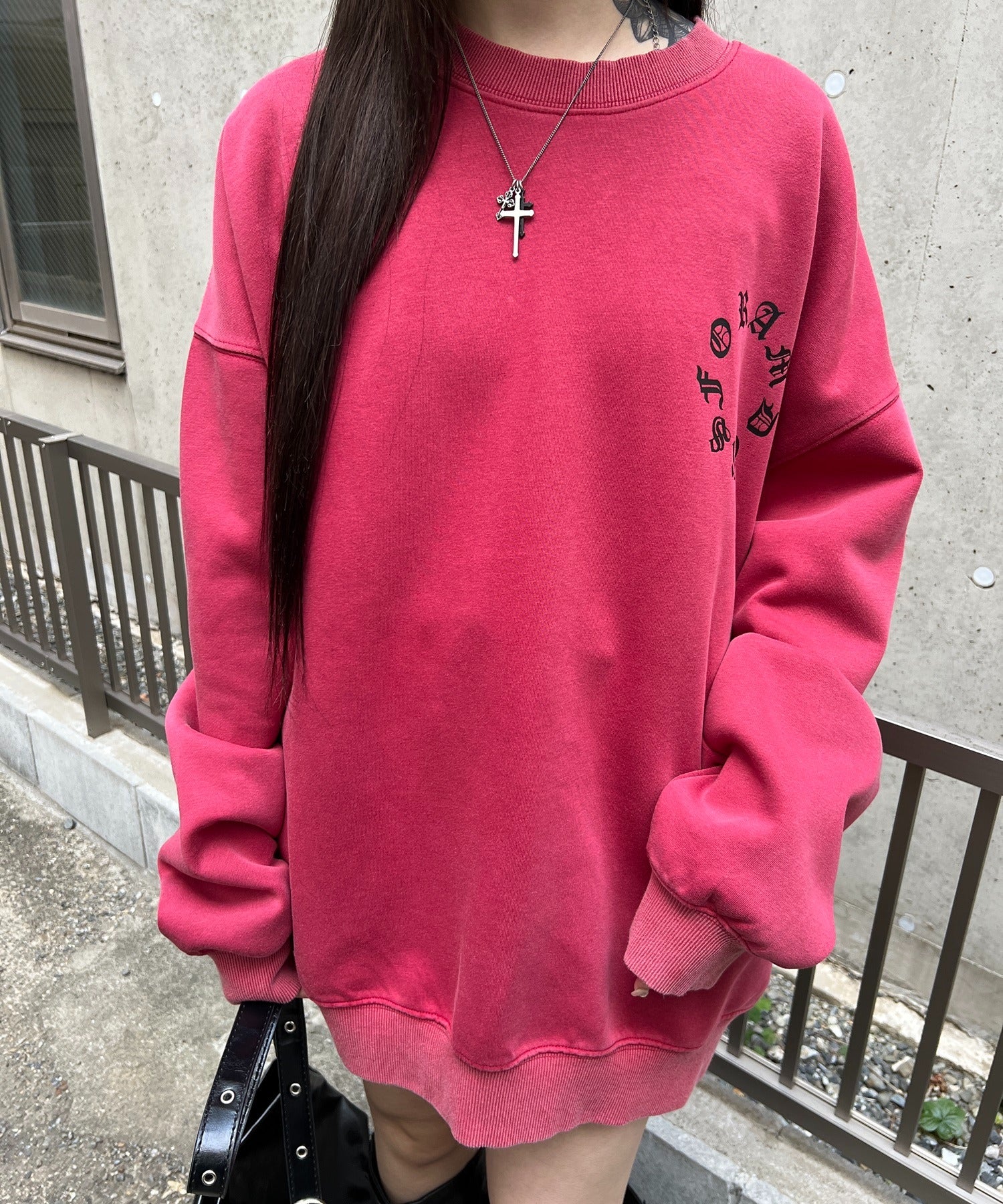 ゴシックロゴスウェット - Image 3