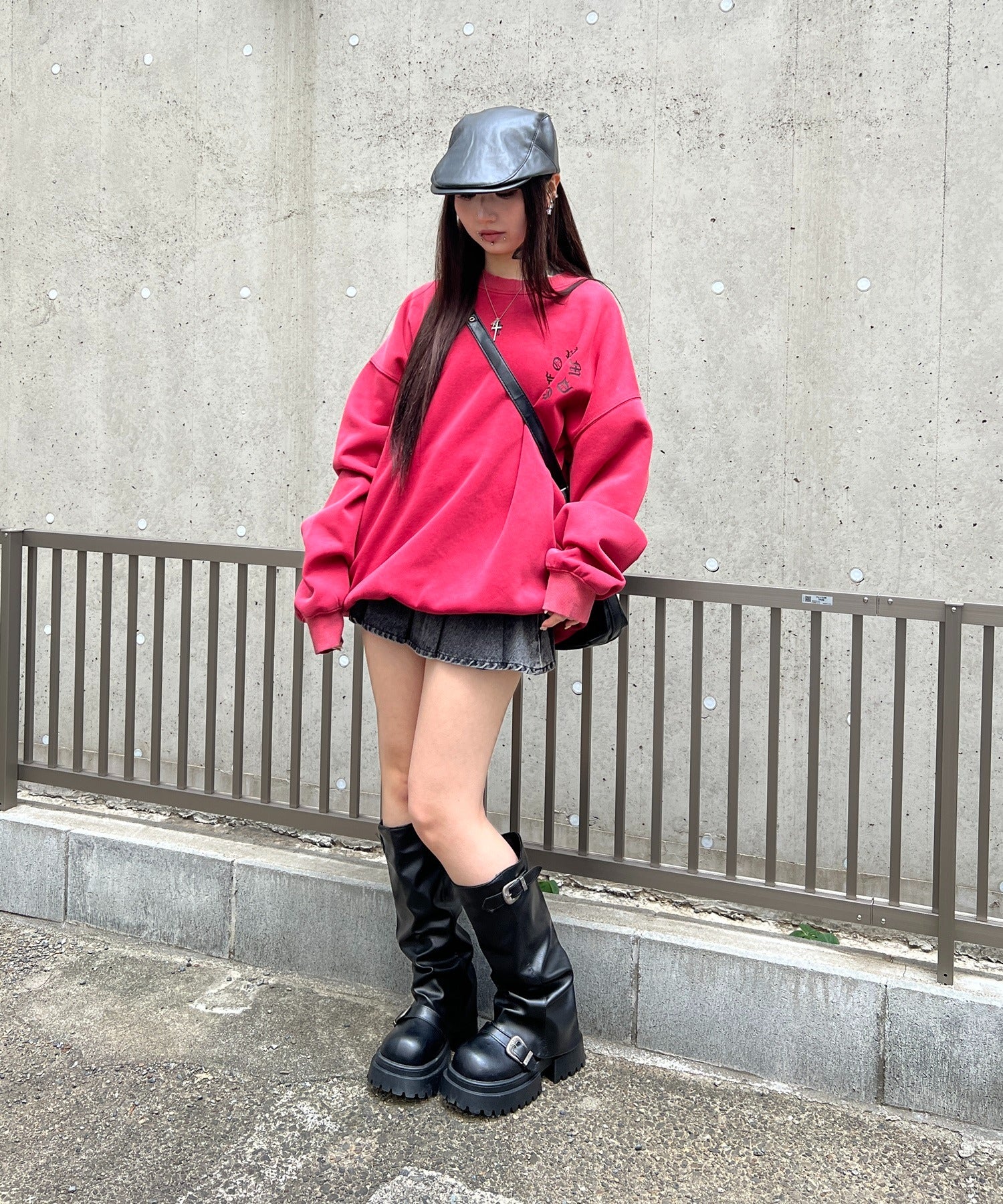 ゴシックロゴスウェット - Image 8