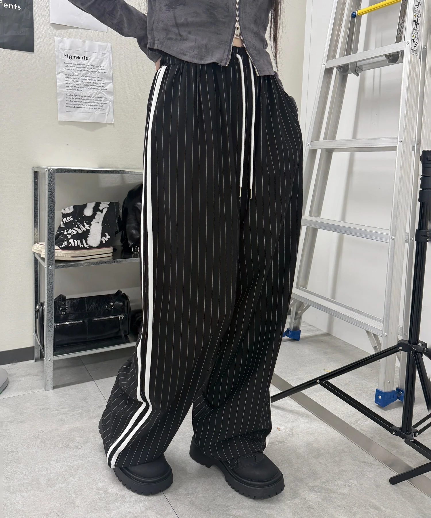 ストライプトラックパンツ - Image 2
