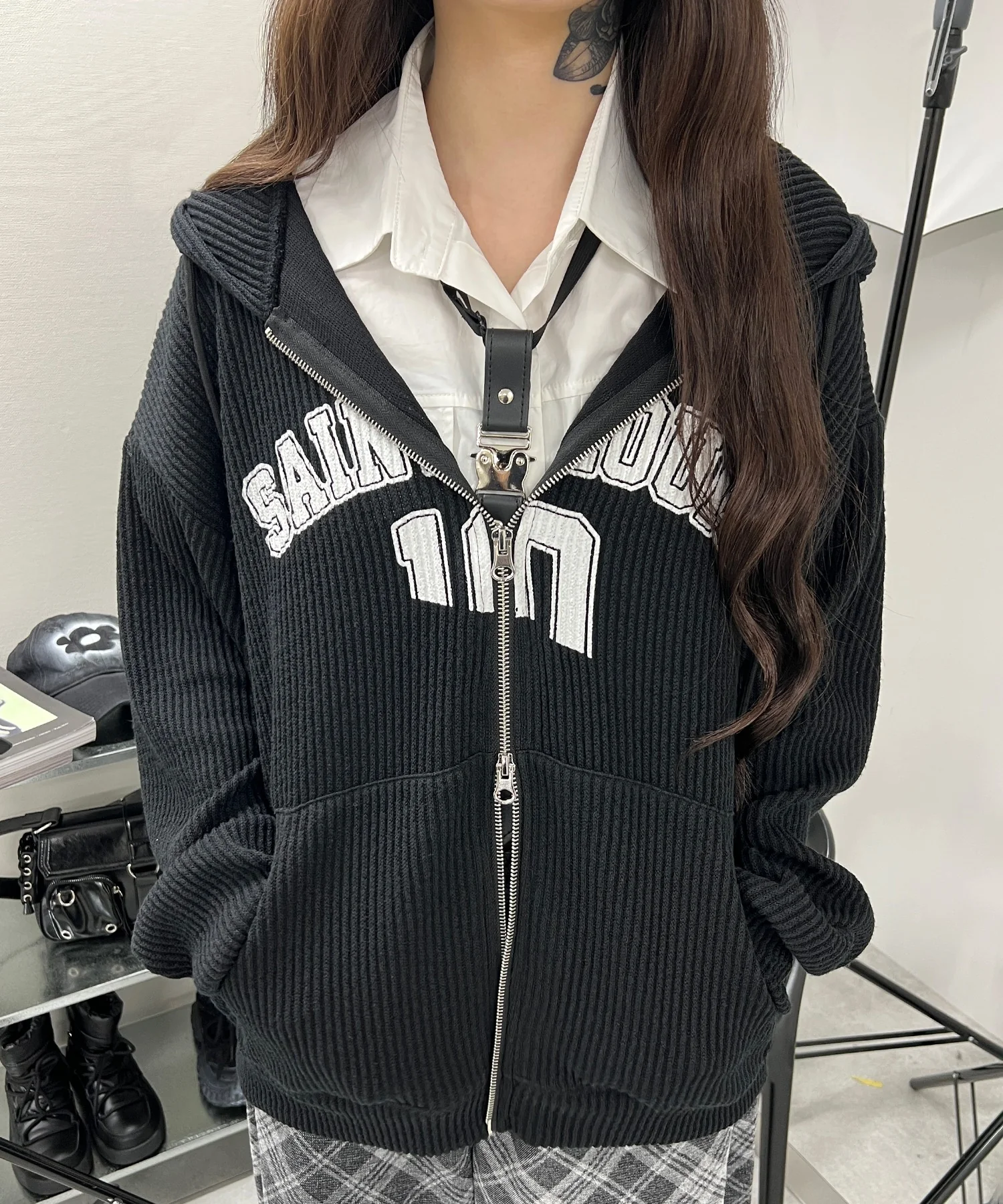 シティロゴニットジップパーカー - Image 2