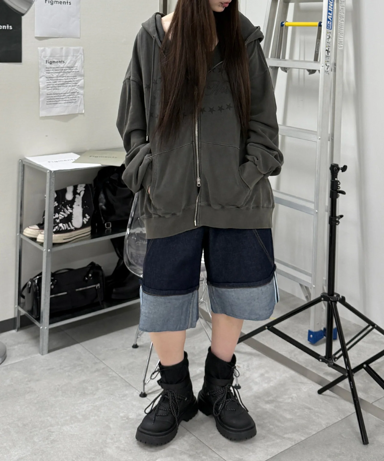 ロールアップデニムハーフパンツ - Image 11