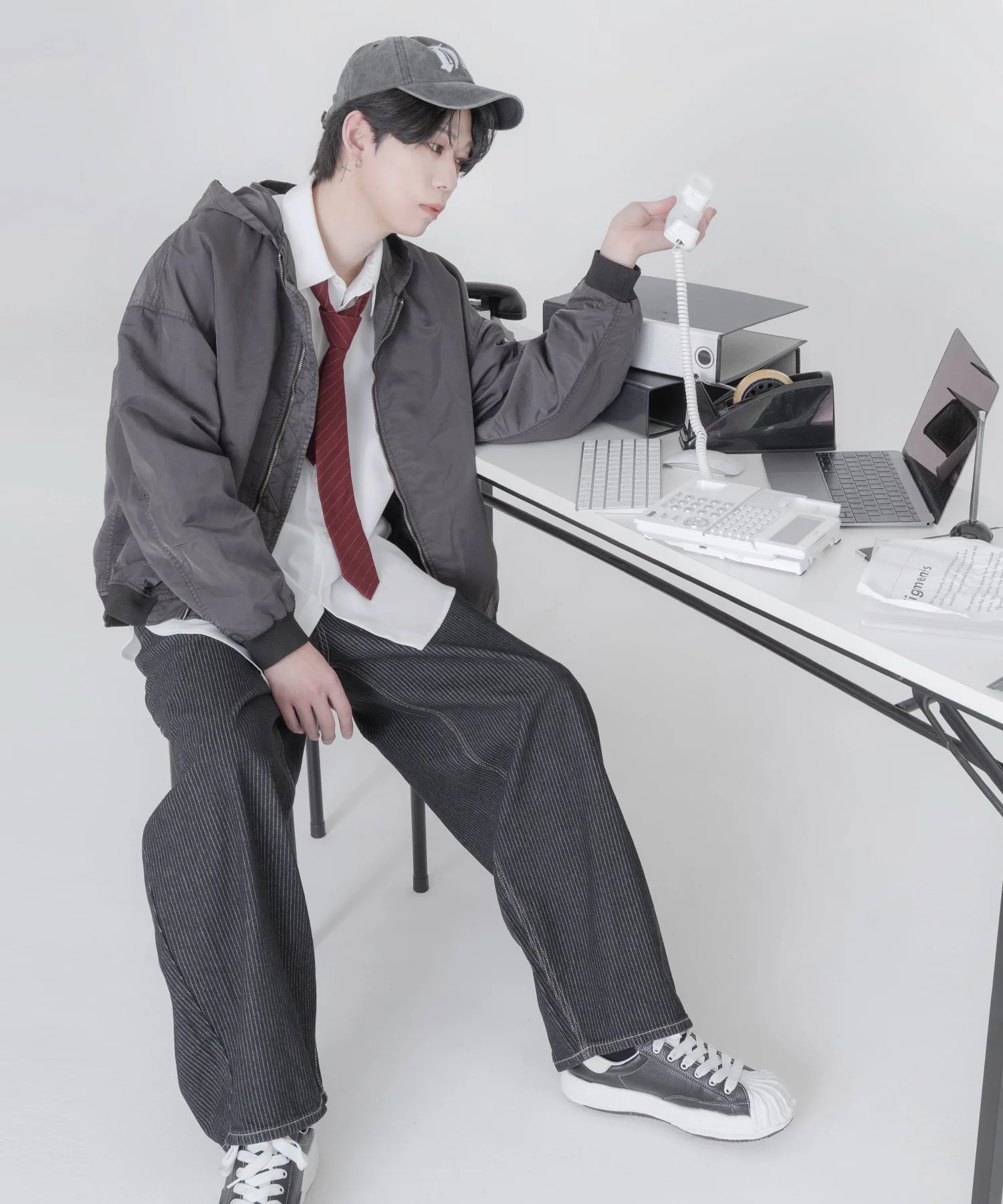 フェードフーデッドボンバージャケット - Image 2