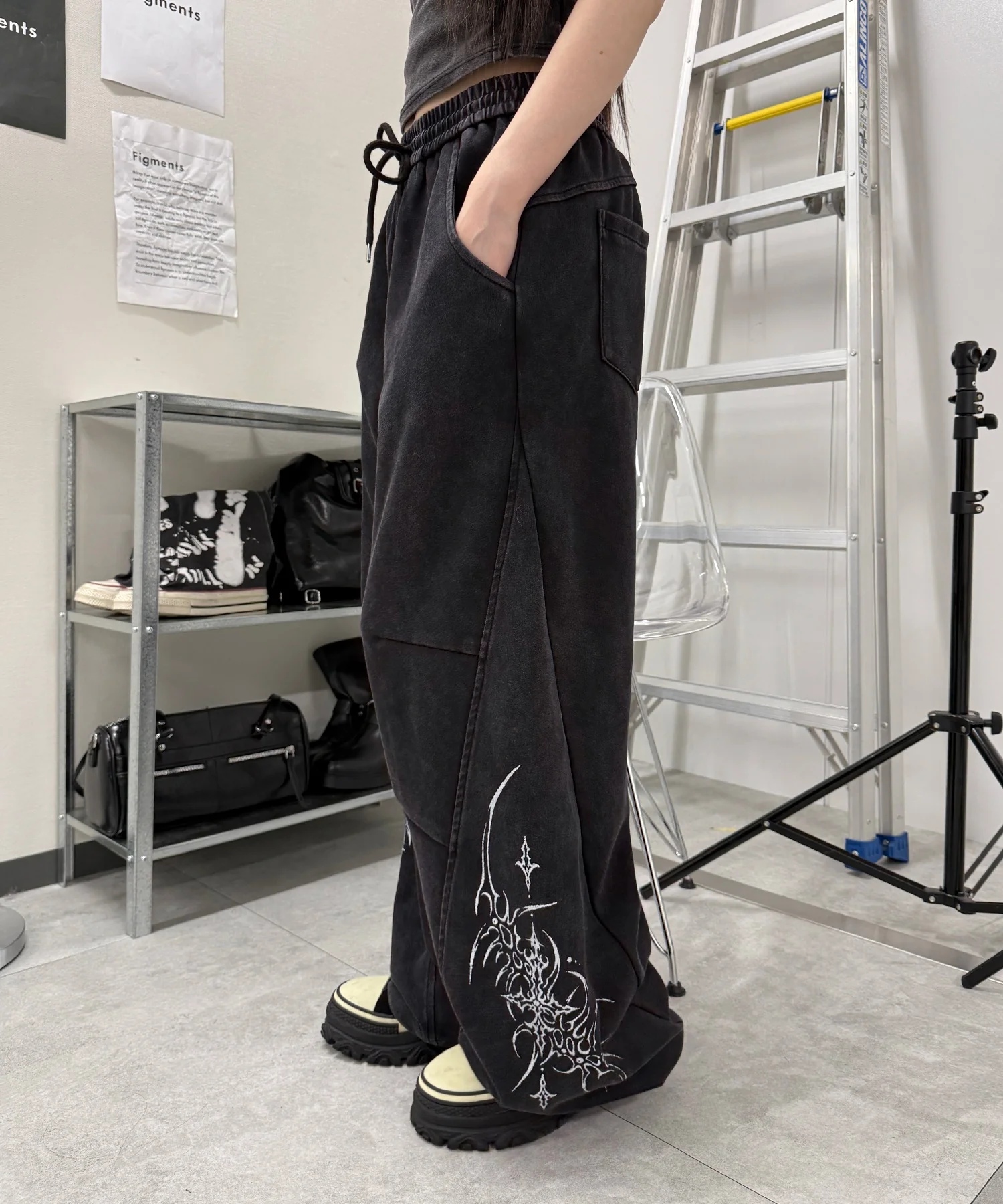 Y2kプリントスウェットパンツ - Image 3