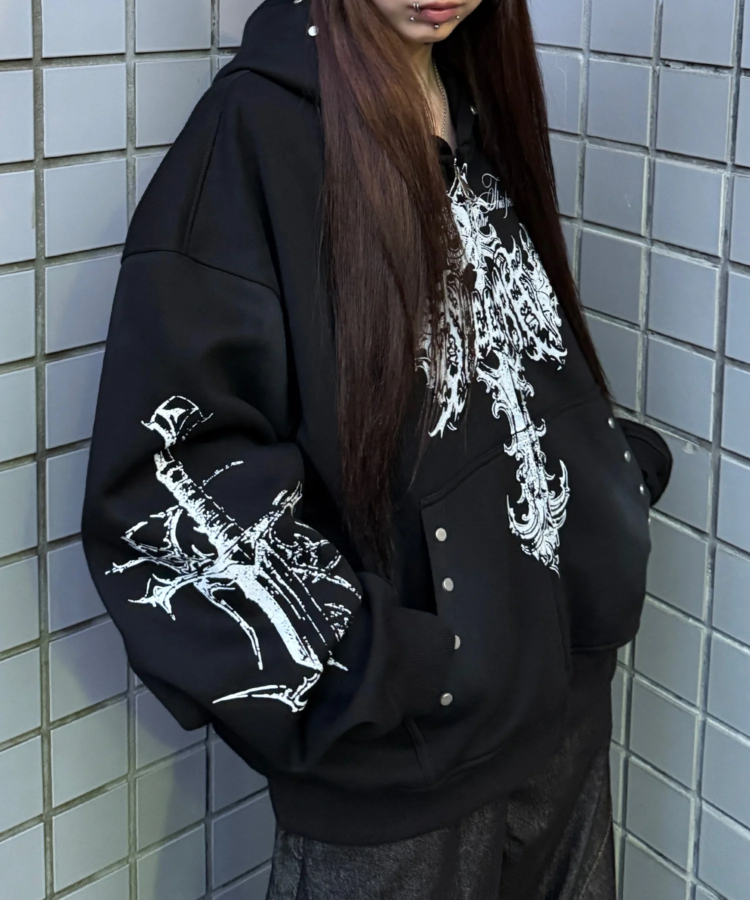 Y2Kゴシッククロスジップパーカー - Image 11