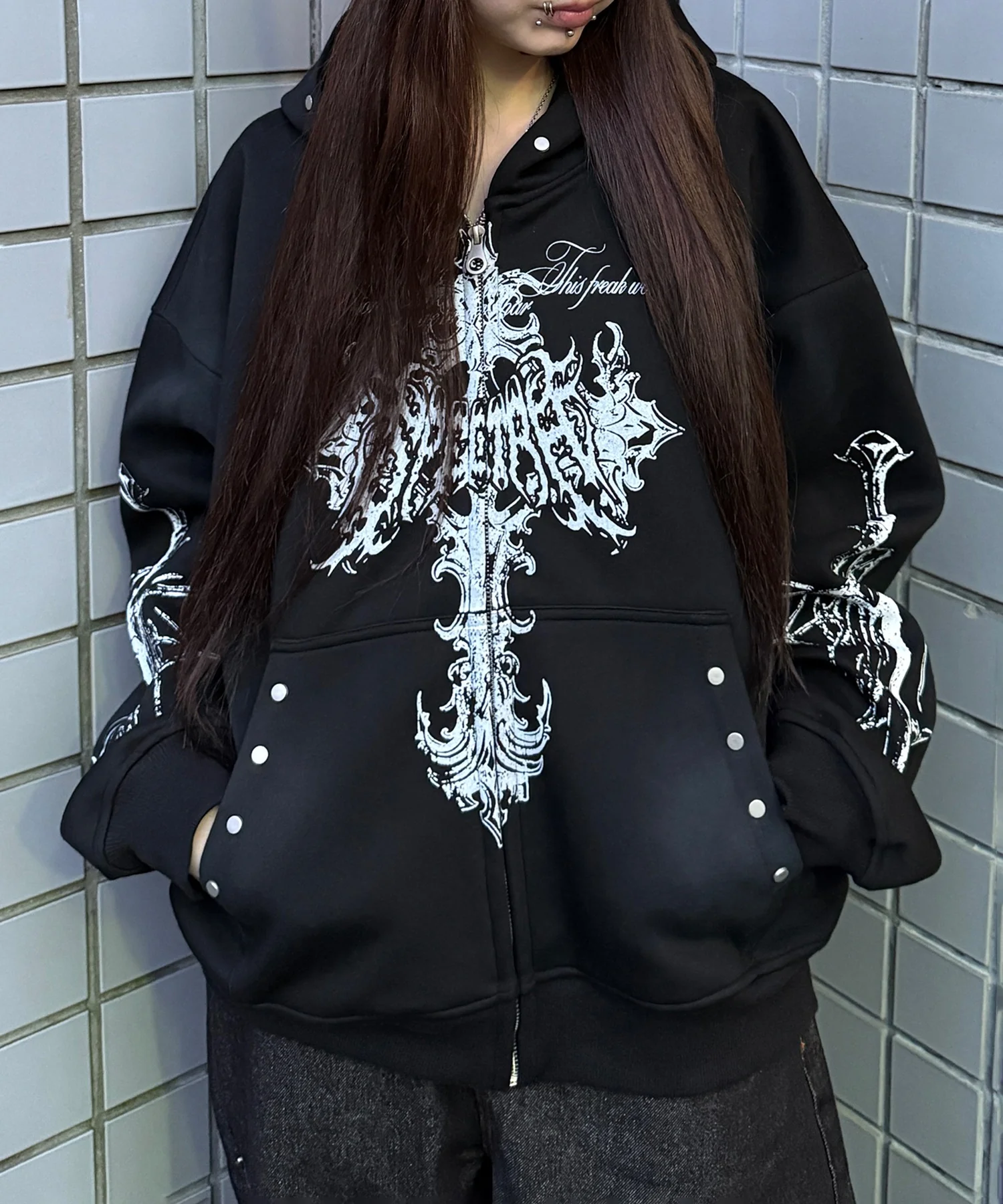 Y2Kゴシッククロスジップパーカー - Image 2