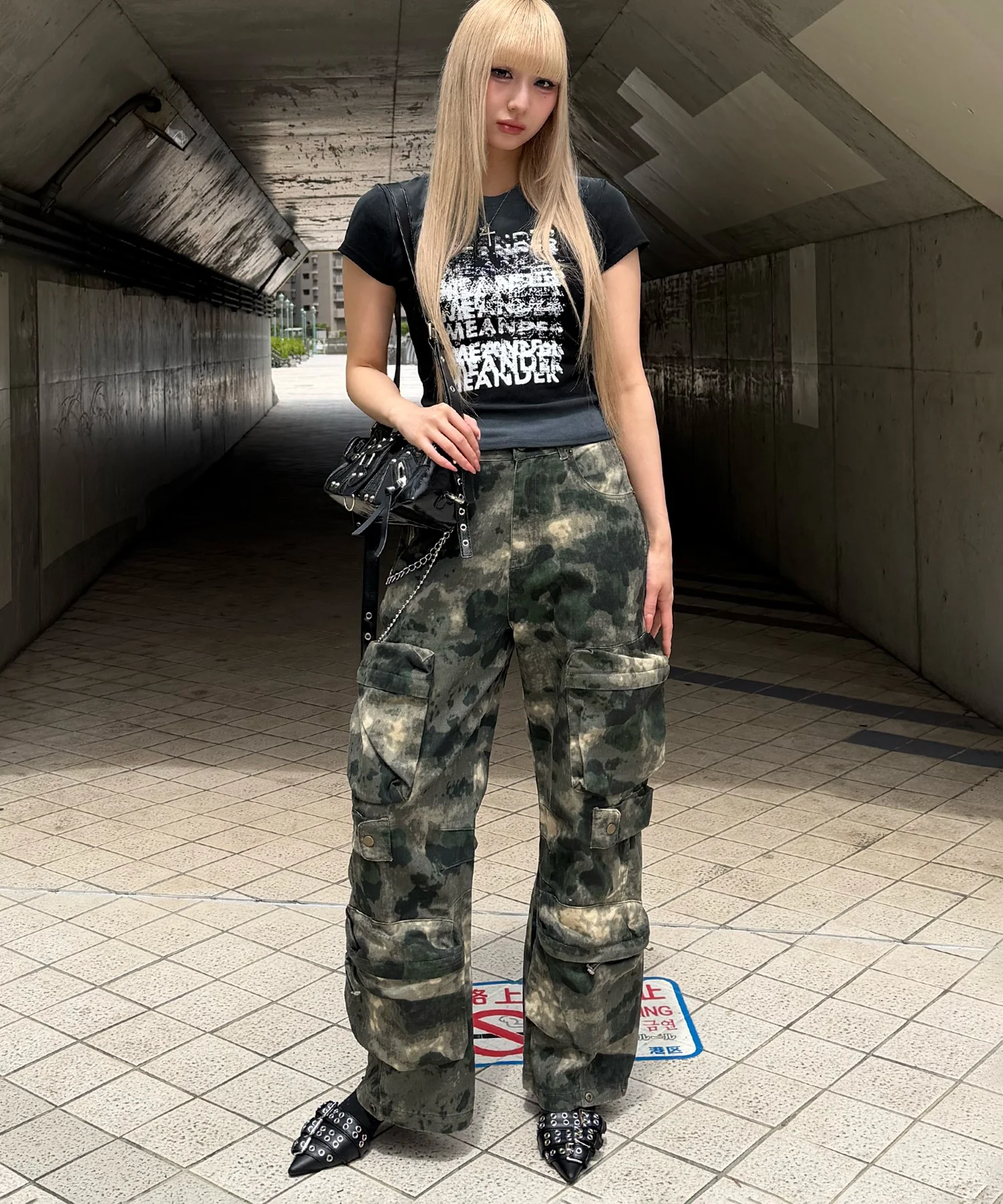 カモフラユーティリティカーゴパンツ - Image 3
