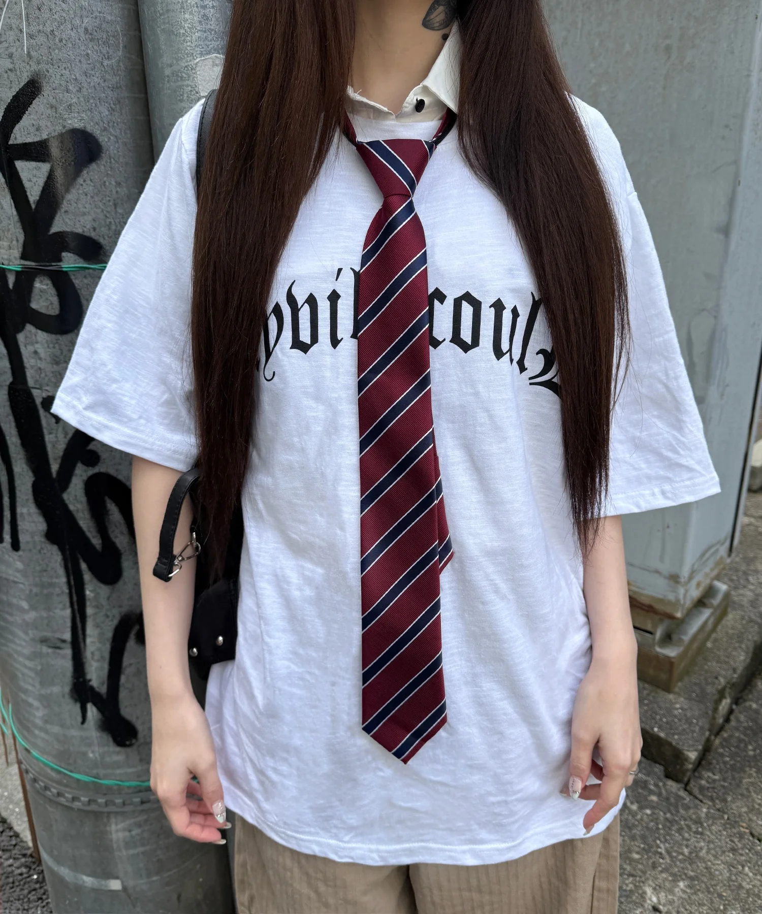 ゴシックロゴビッグTシャツ - Image 4