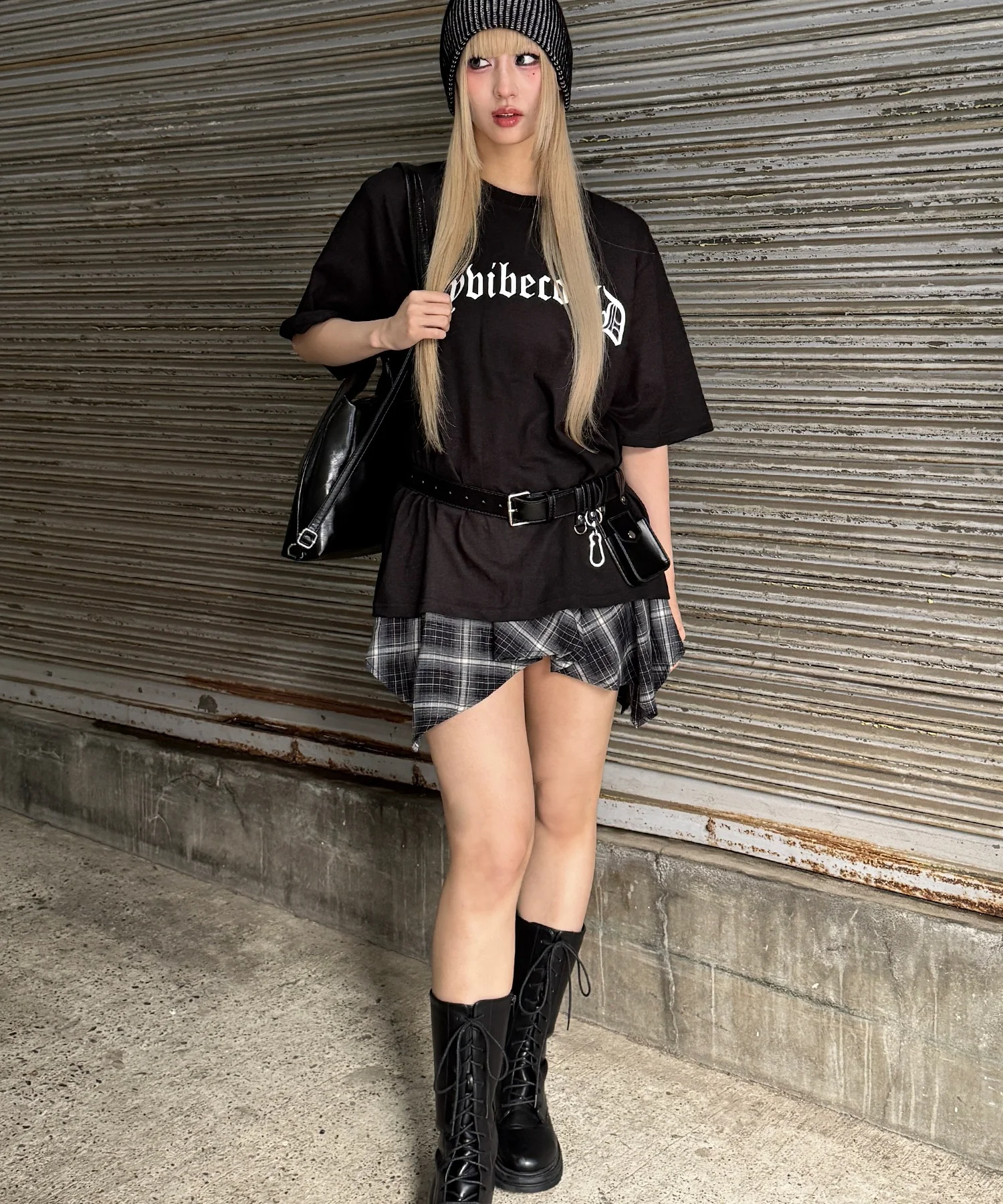 ゴシックロゴビッグTシャツ - Image 9