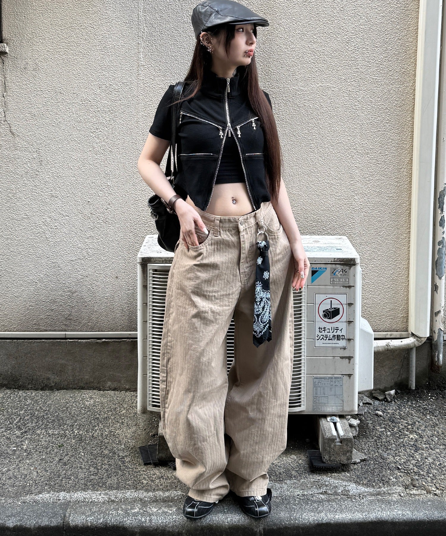 フラップスタッズヘリンボーンパンツ - Image 6