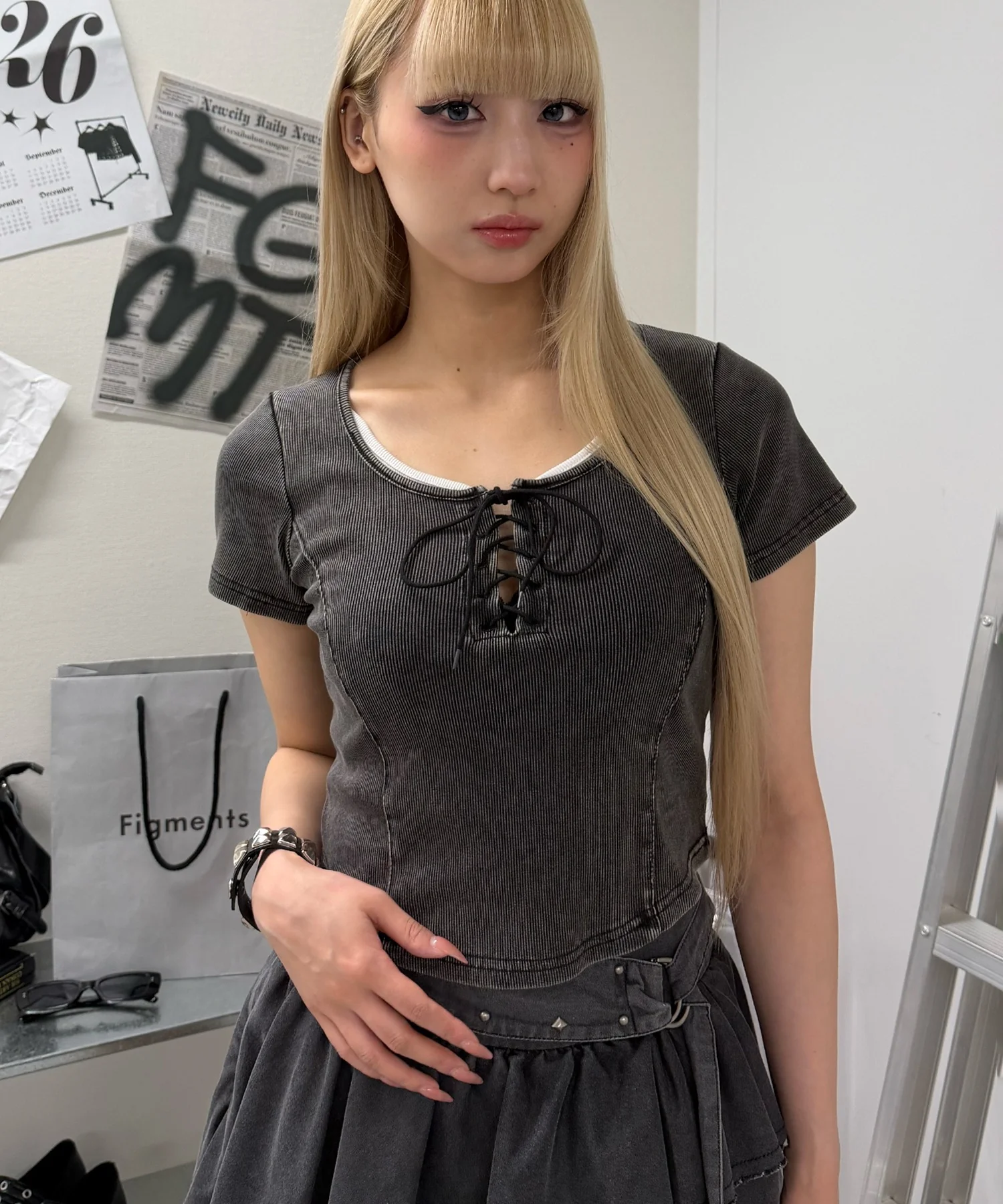 フェードレースアップTシャツ - Image 2
