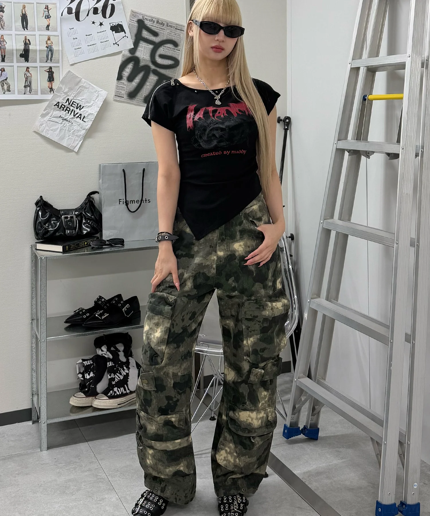 アシメオフショルバンTシャツ - Image 5