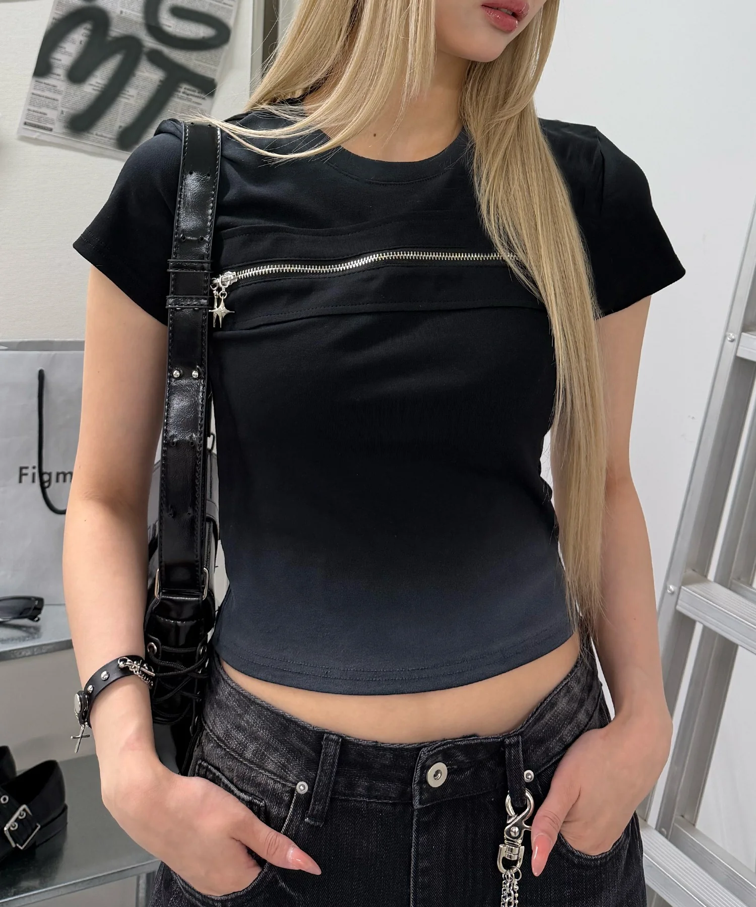 フェードセンタージップTシャツ - Image 6