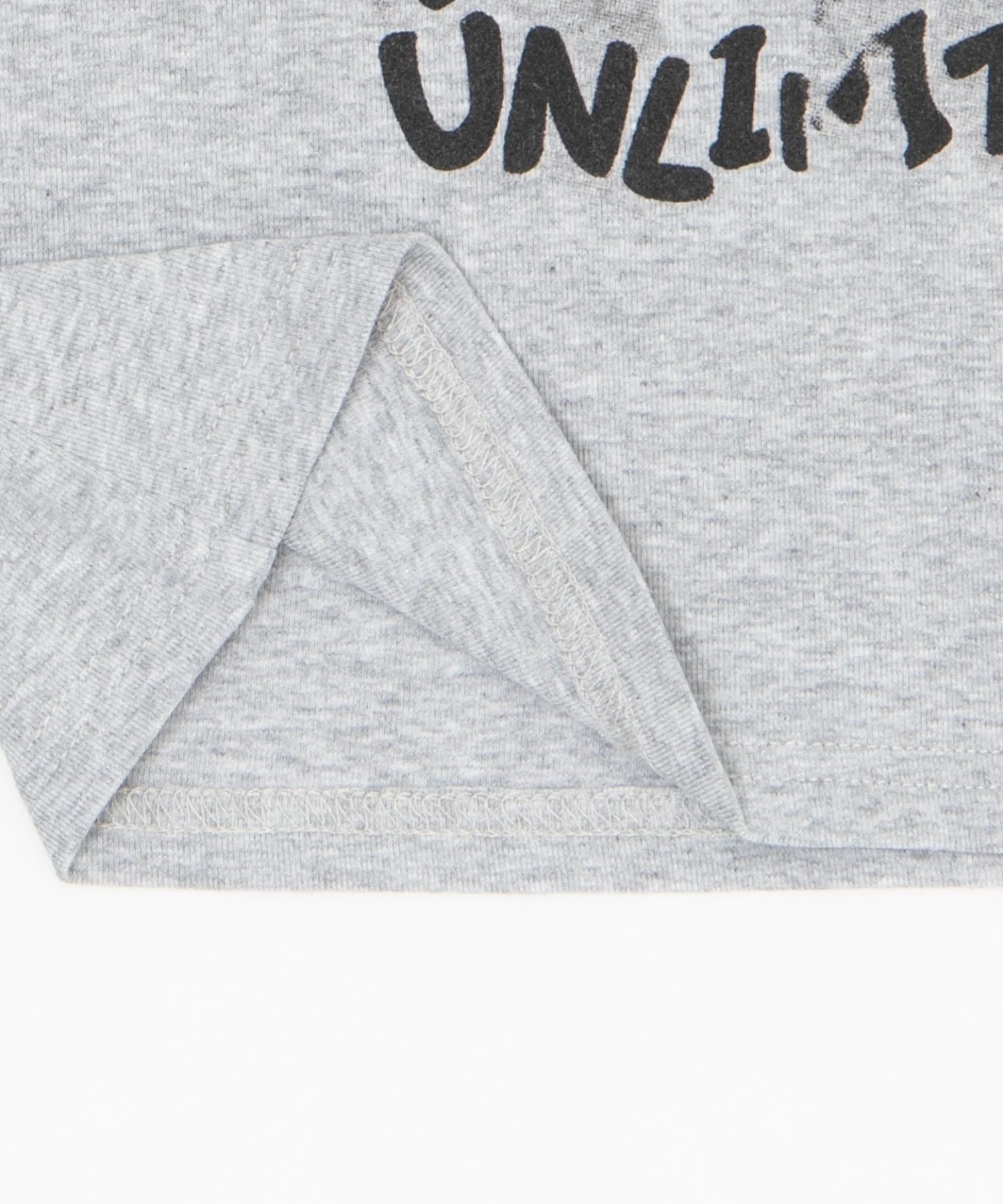 アイレットVネックTシャツ - Image 14