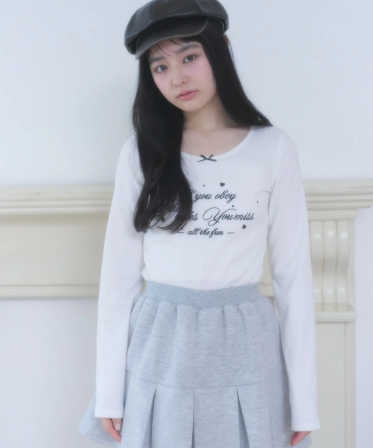 リボン付き刺繡リブロンT - Image 2