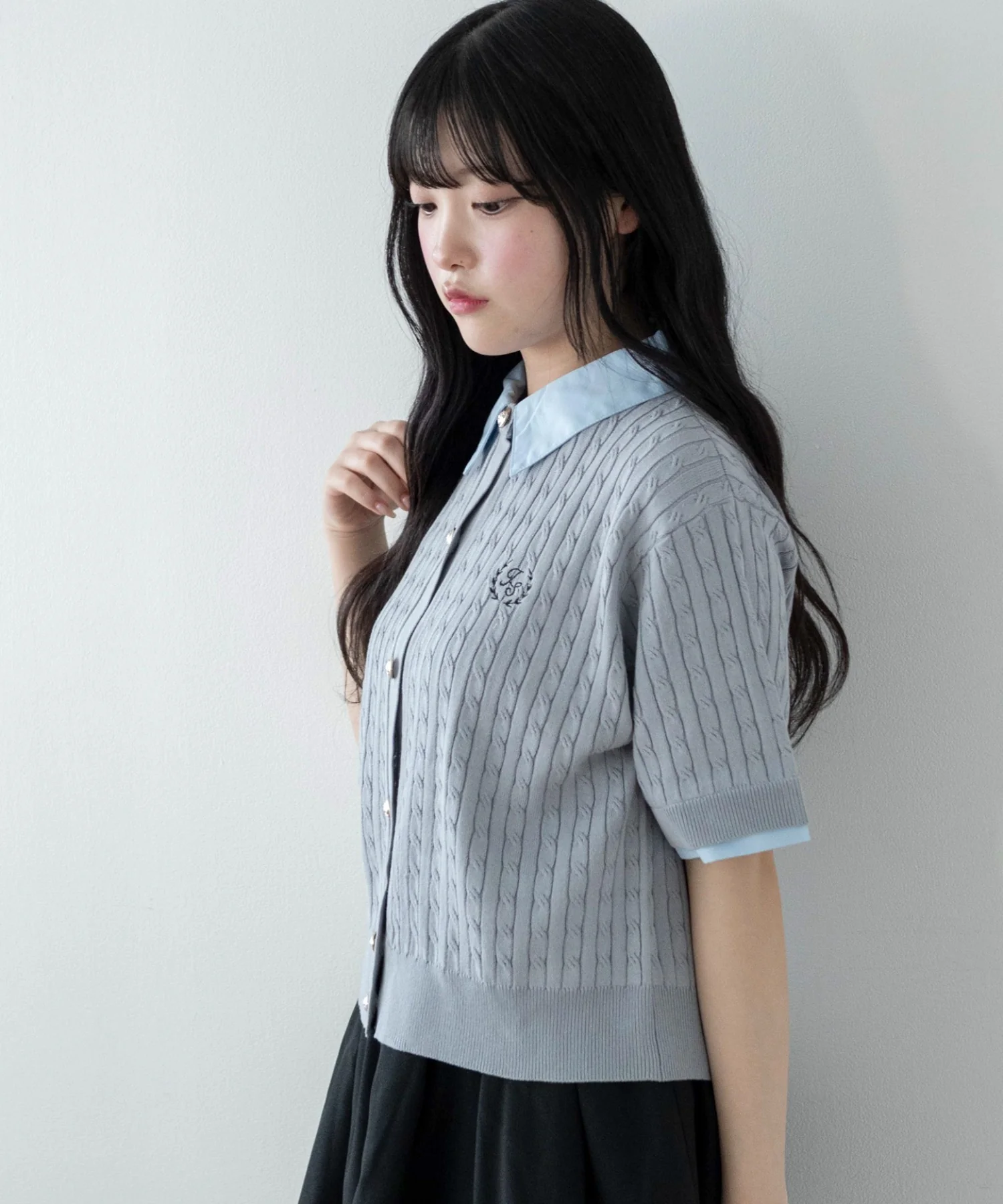 キンボタンエリツキケーブルニット - Image 17