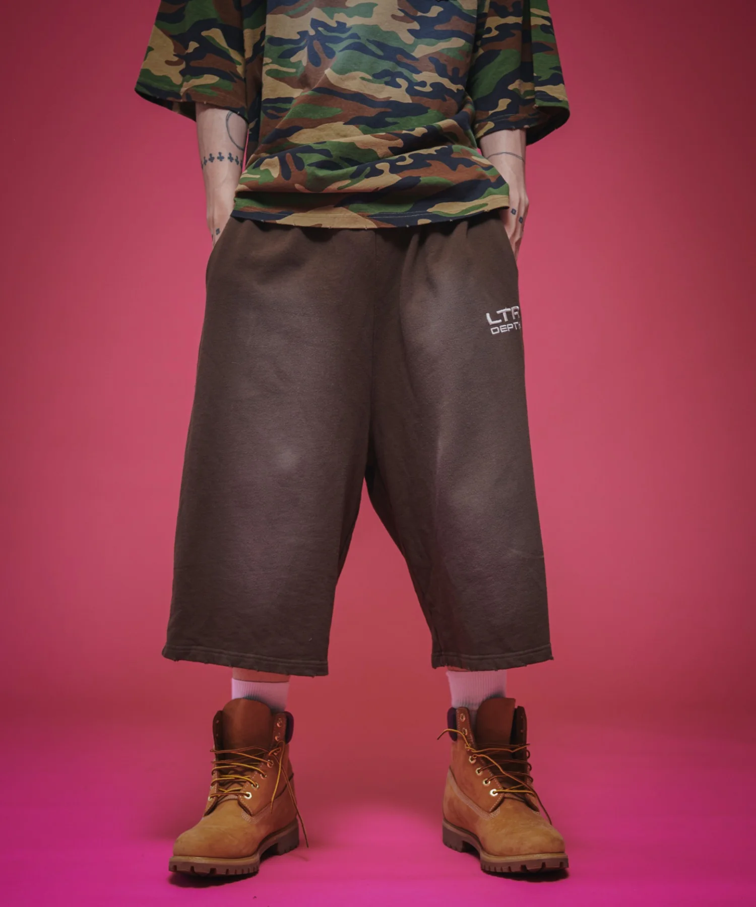 ダメージアップリケショートパンツ - Image 18