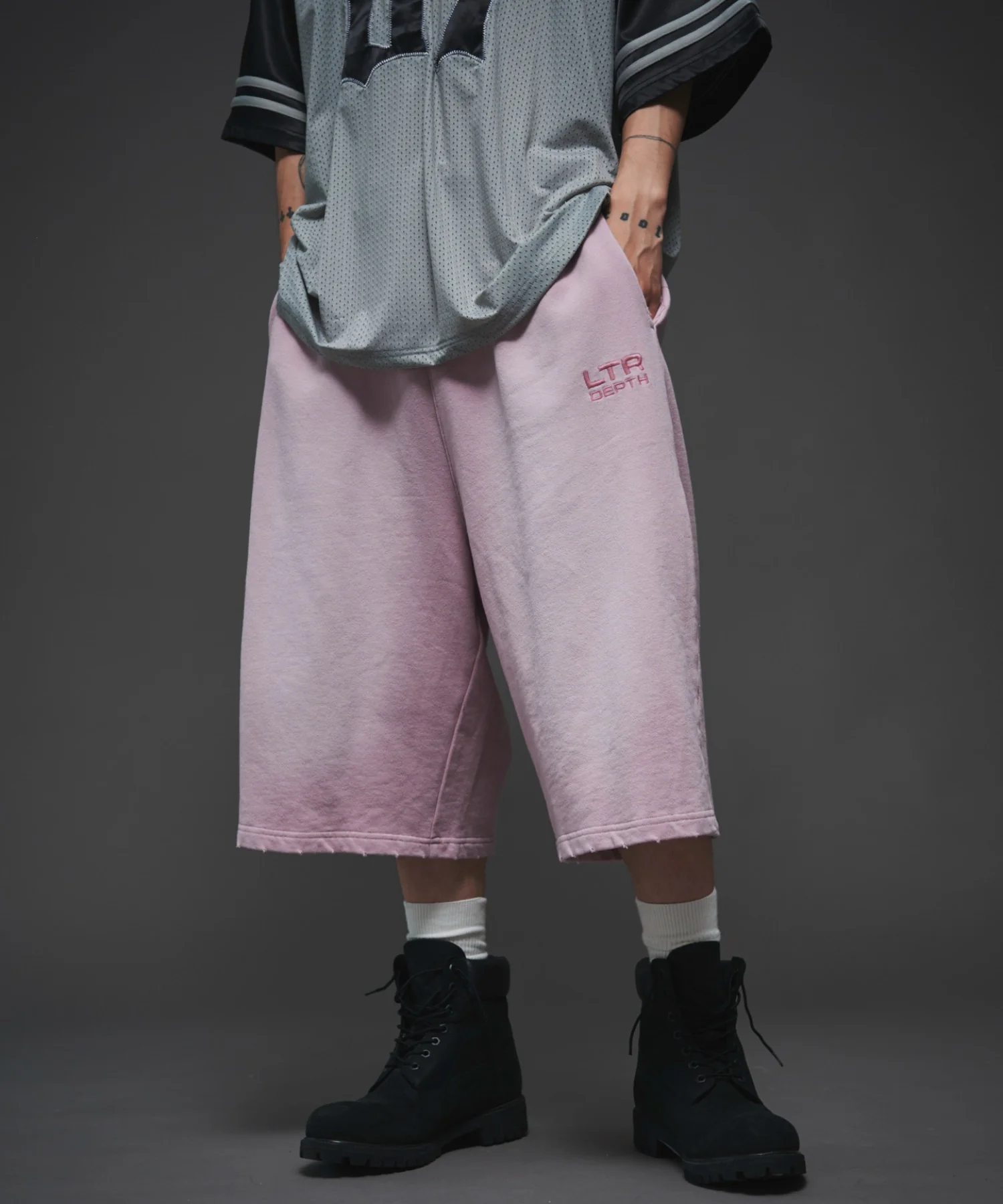 ダメージアップリケショートパンツ - Image 26