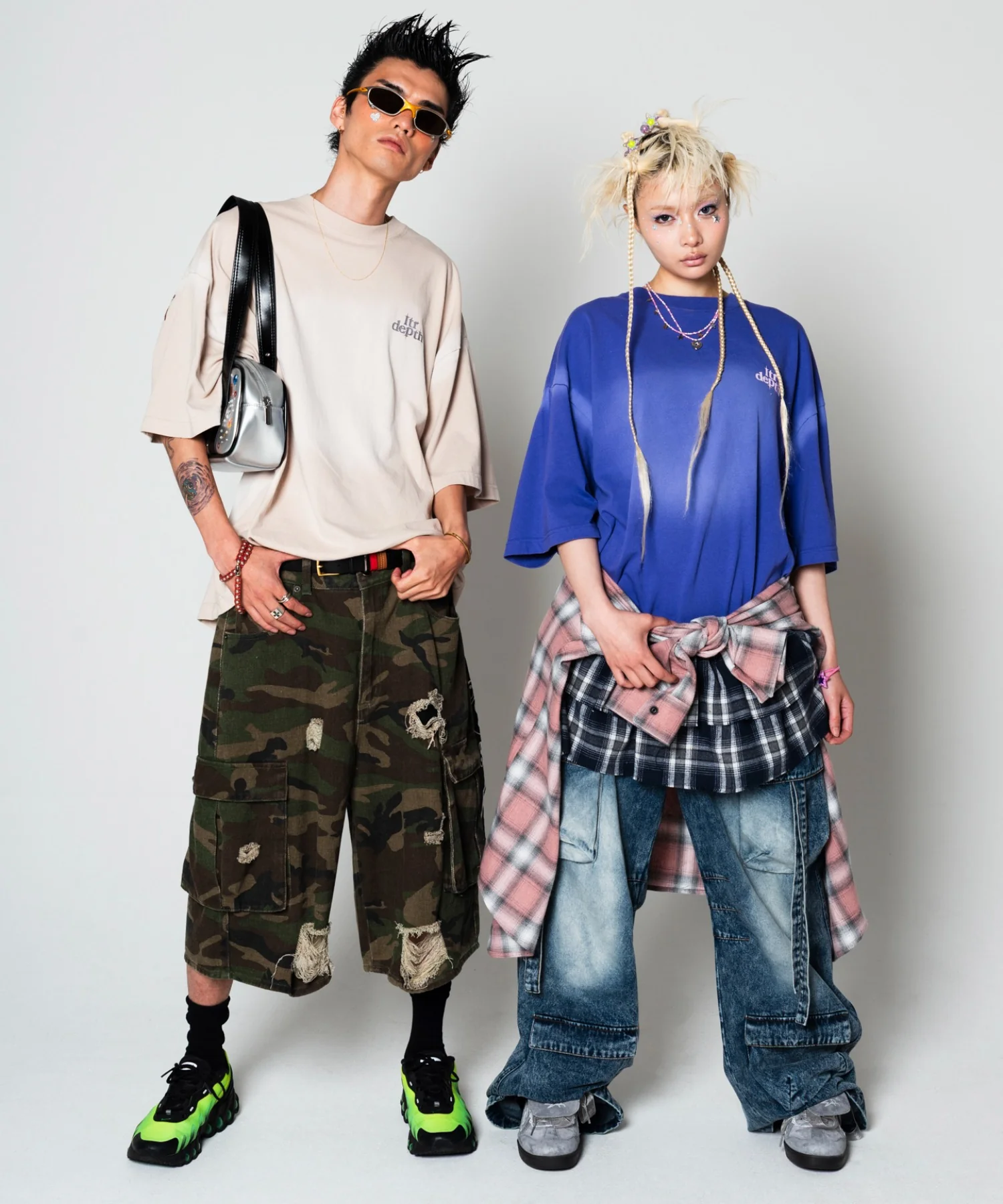 バックスタッズグラフィックT（SS） - Image 33