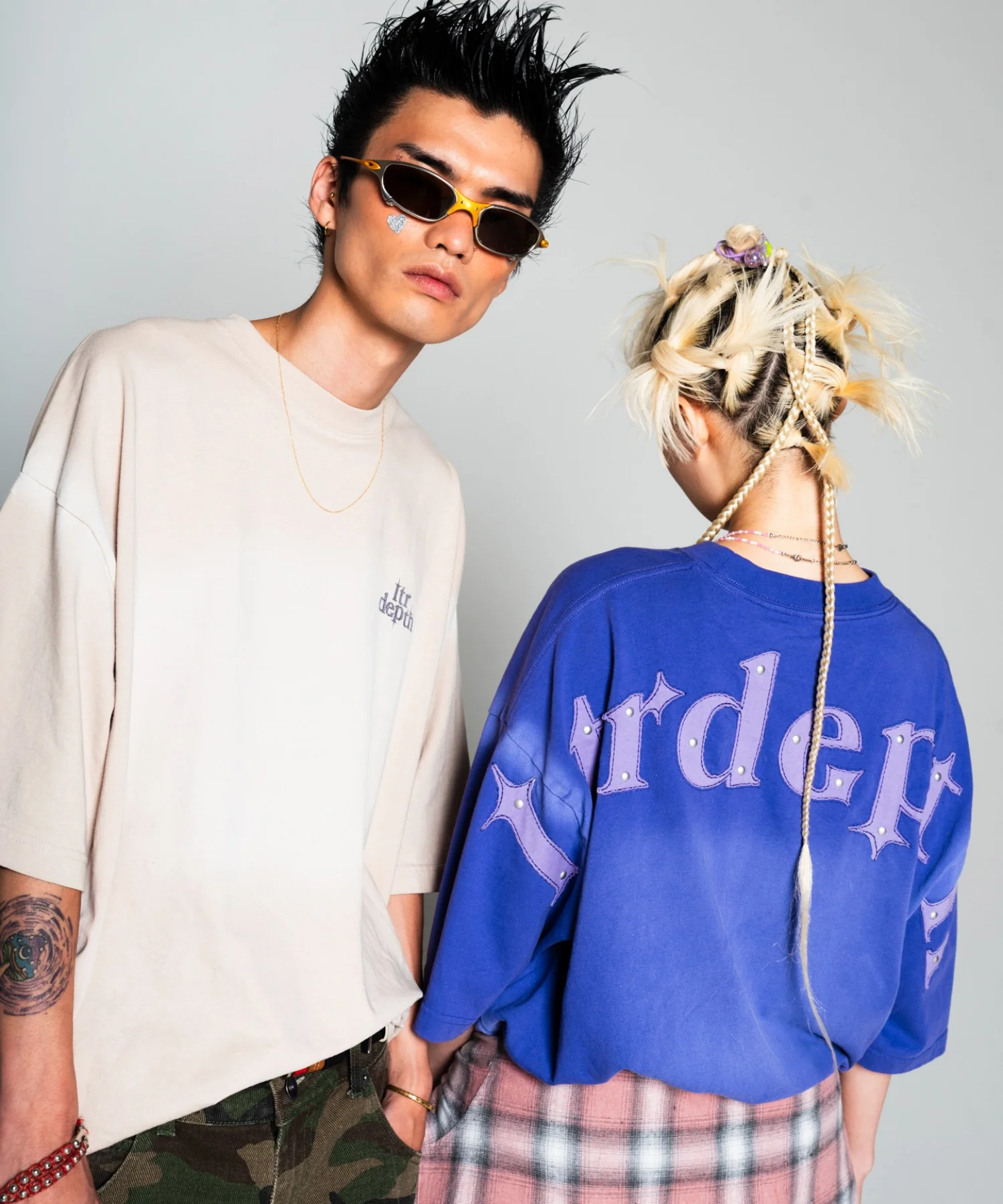 バックスタッズグラフィックT（SS） - Image 35