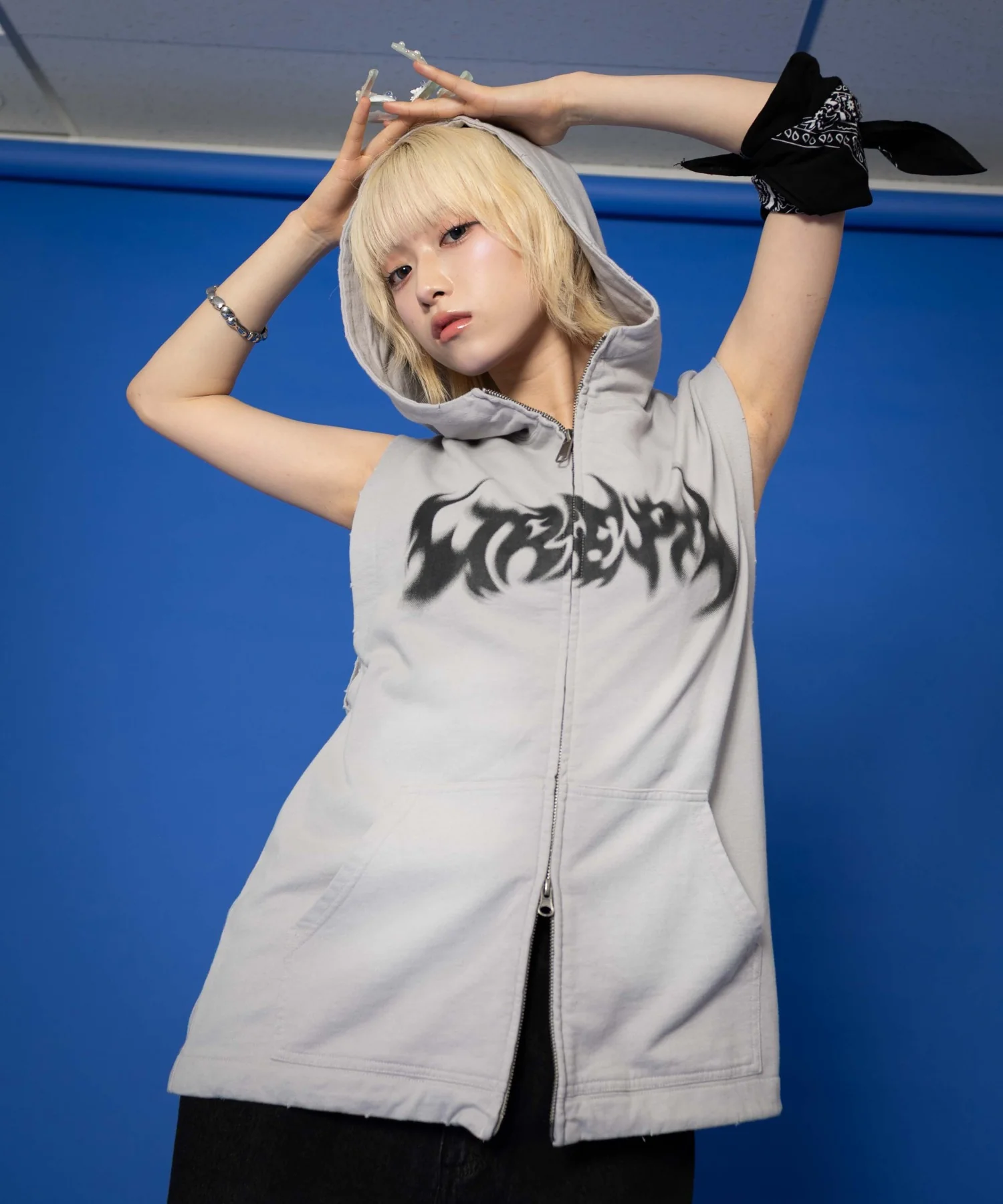 ノースリーブグラフィックZIPパーカー - Image 15