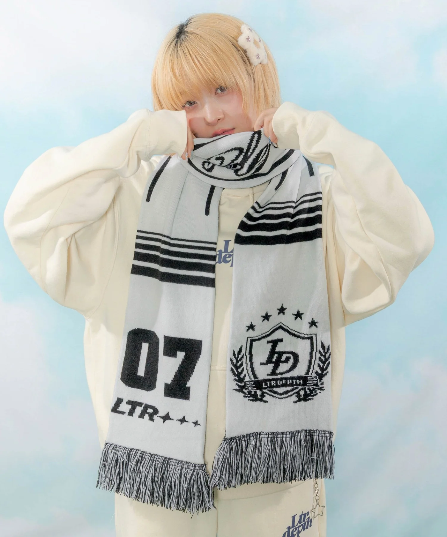エンブレムサッカーマフラー - Image 11